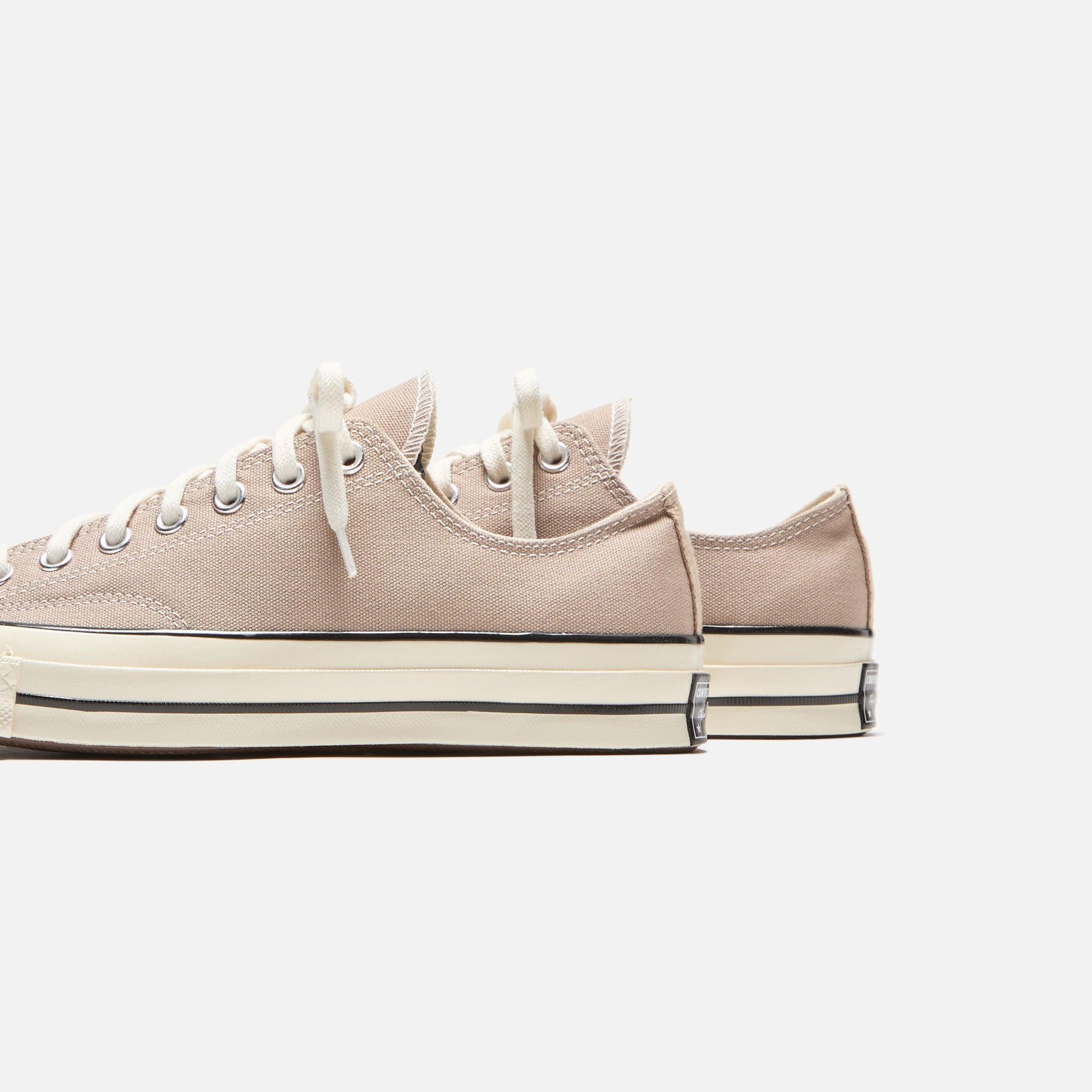 Converse Chuck 70 Low - Cargo / Egret / Black Male Product Image