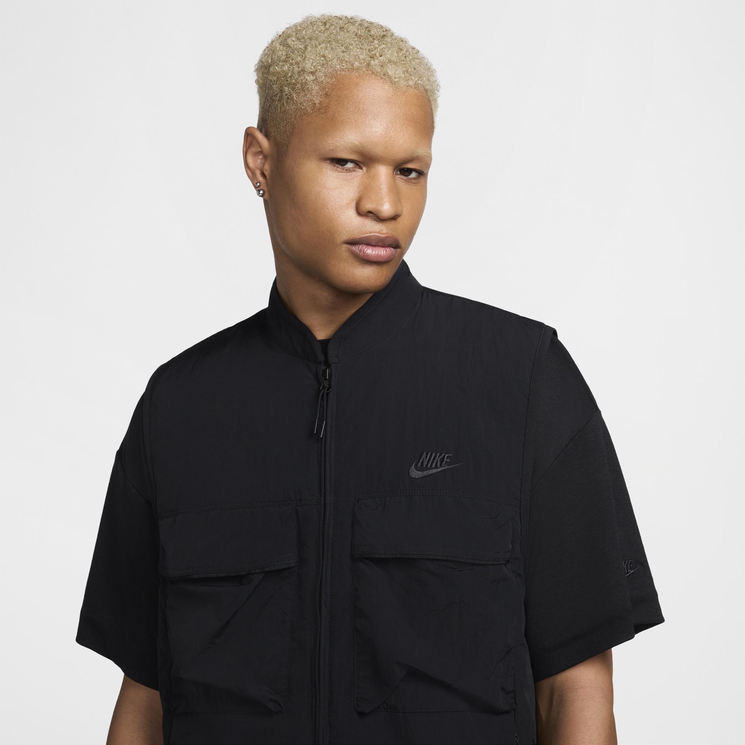 Nike Men's Tech Woven Vest Product Image