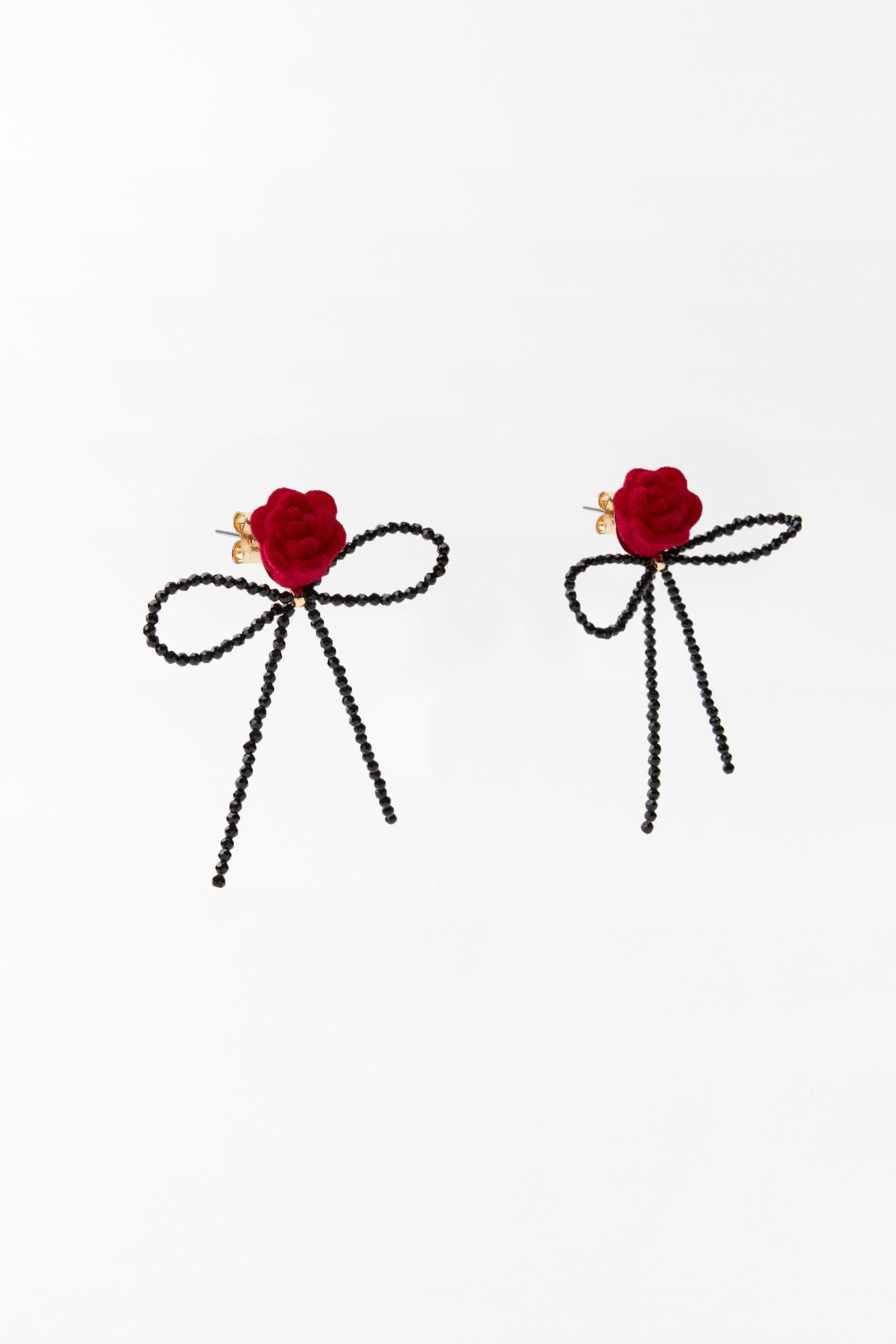 FLORAL BEADED EARRINGS Product Image