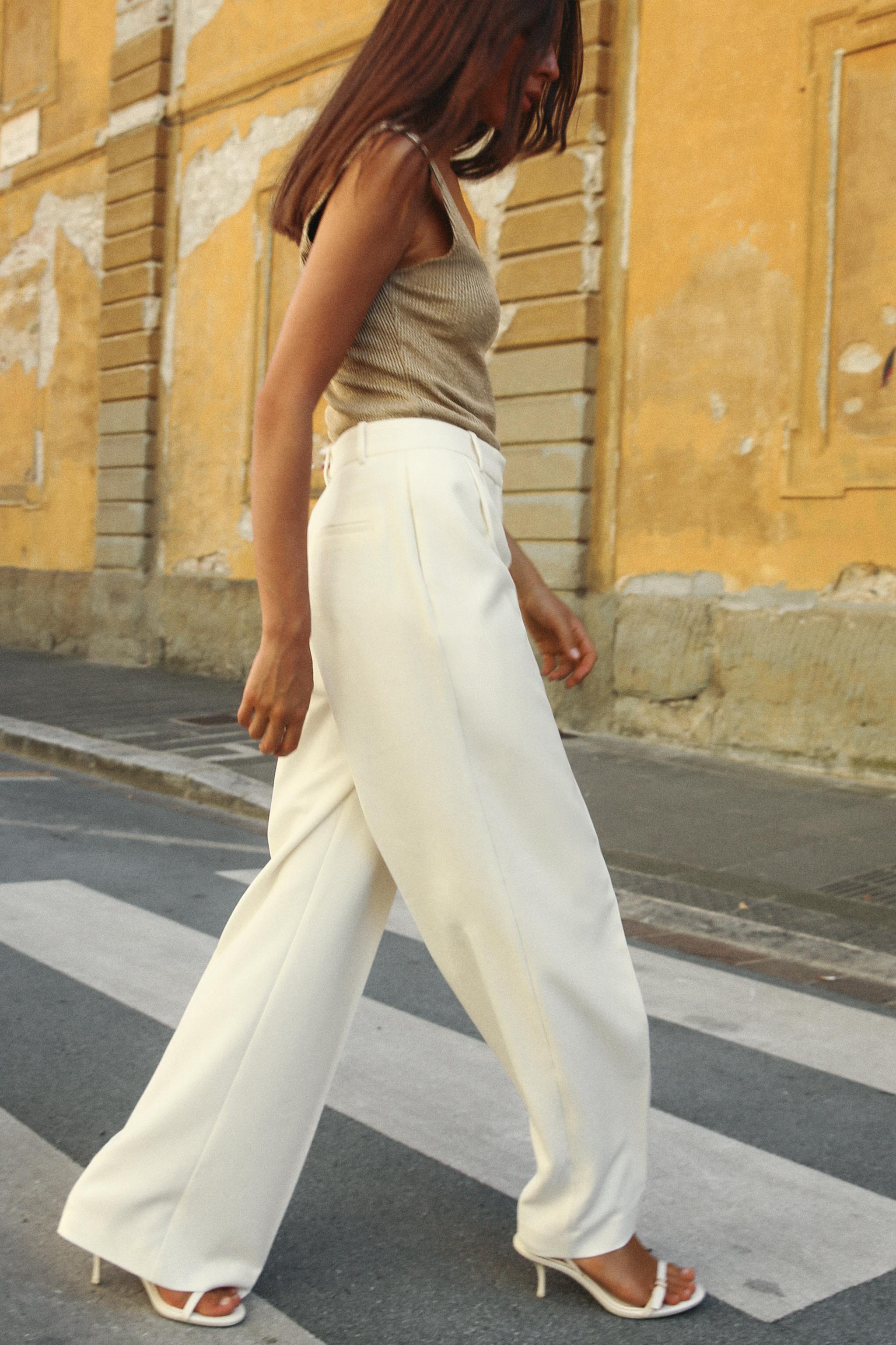 WIDE LEG PANTS WITH DARTS Product Image