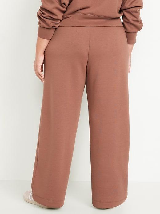 High-Waisted Bounce Fleece Wide-Leg Pants Product Image