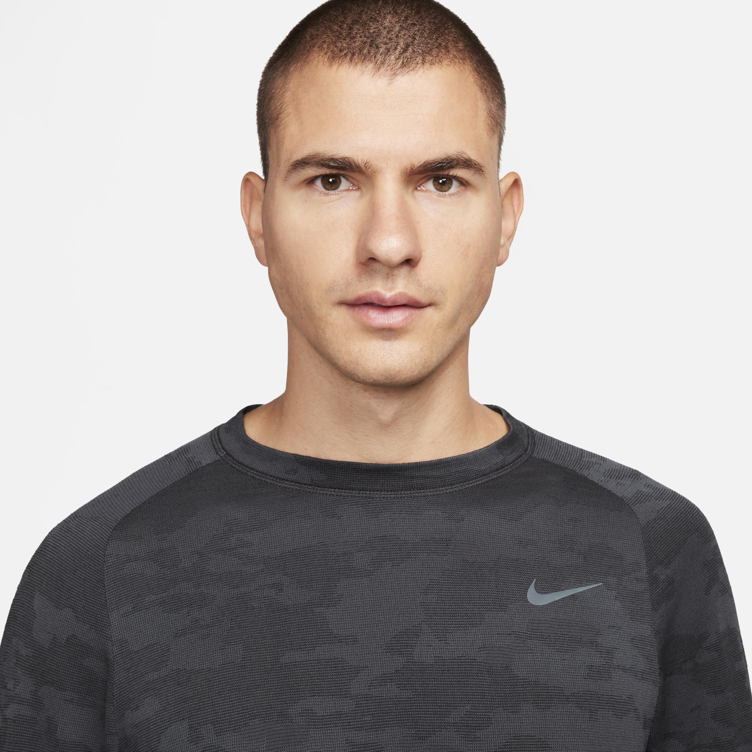 Nike Therma-FIT ADV Running Division Men's Long-Sleeve Running Top Product Image