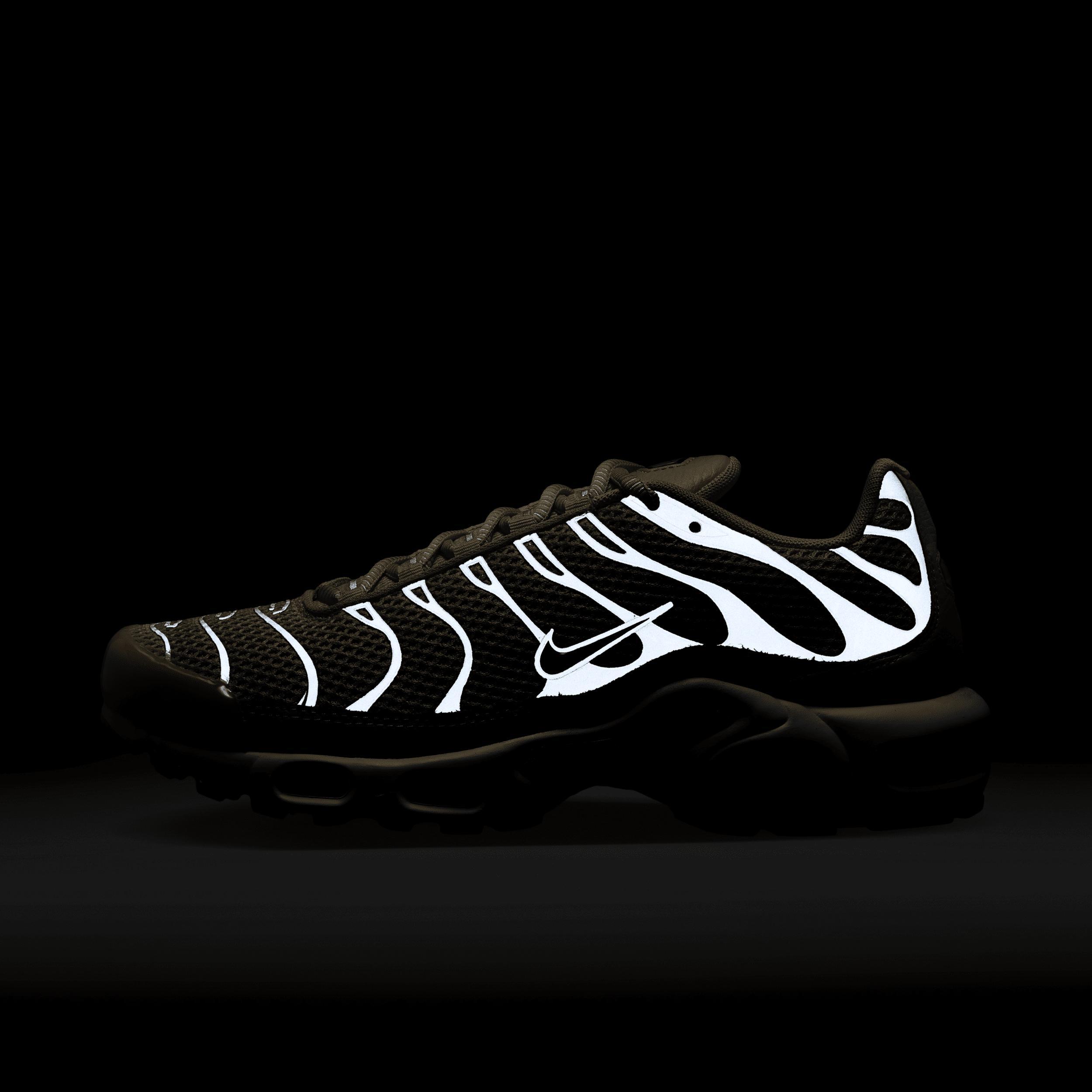 Nike Women's Air Max Plus Shoes Product Image