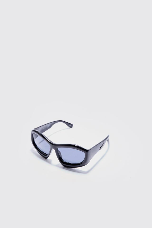 Chunky Plastic Sunglasses In Black | boohooMAN USA Product Image