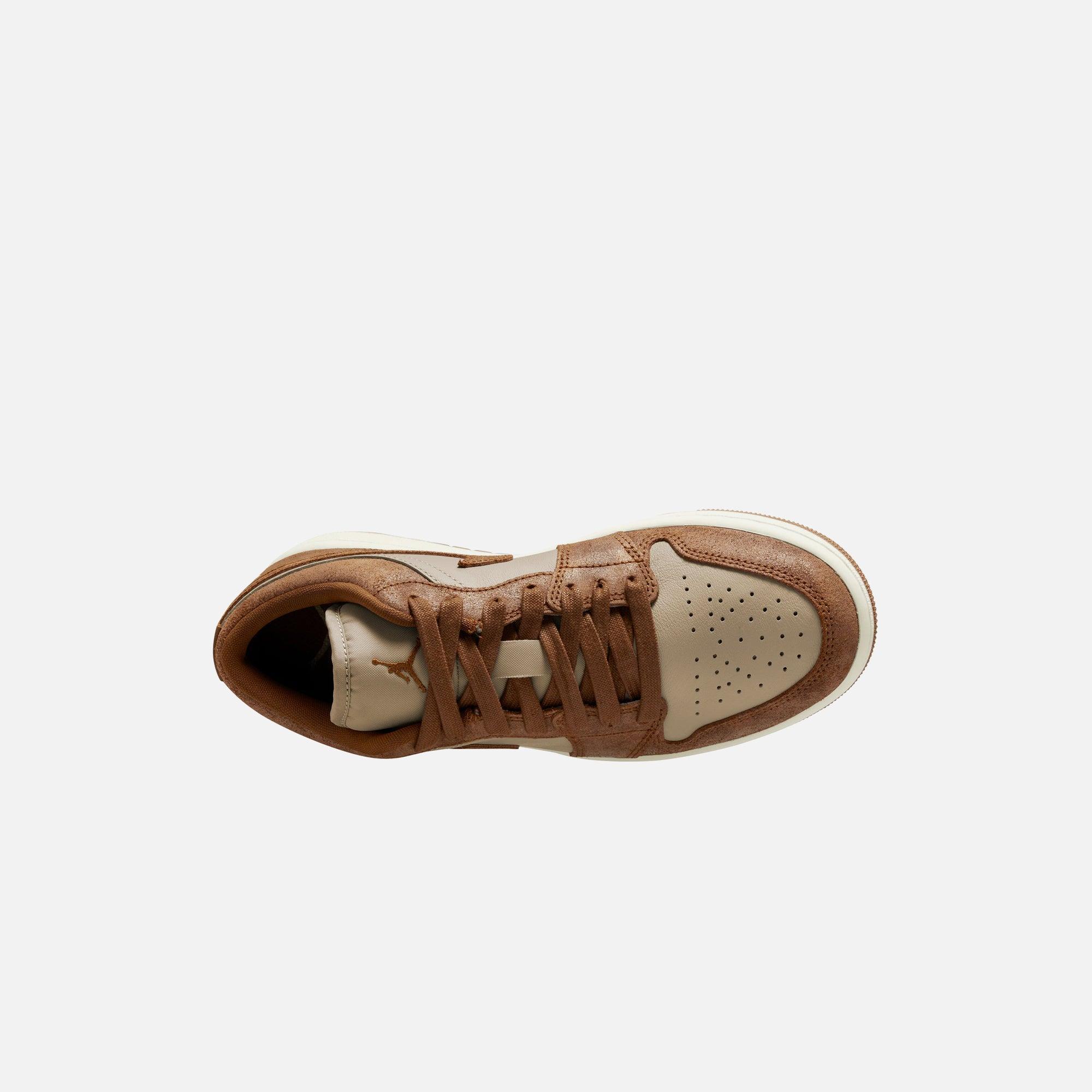 Jordan WMNS Air Jordan 1 Low Se - Legend Md Brown / Legend Co Female Product Image