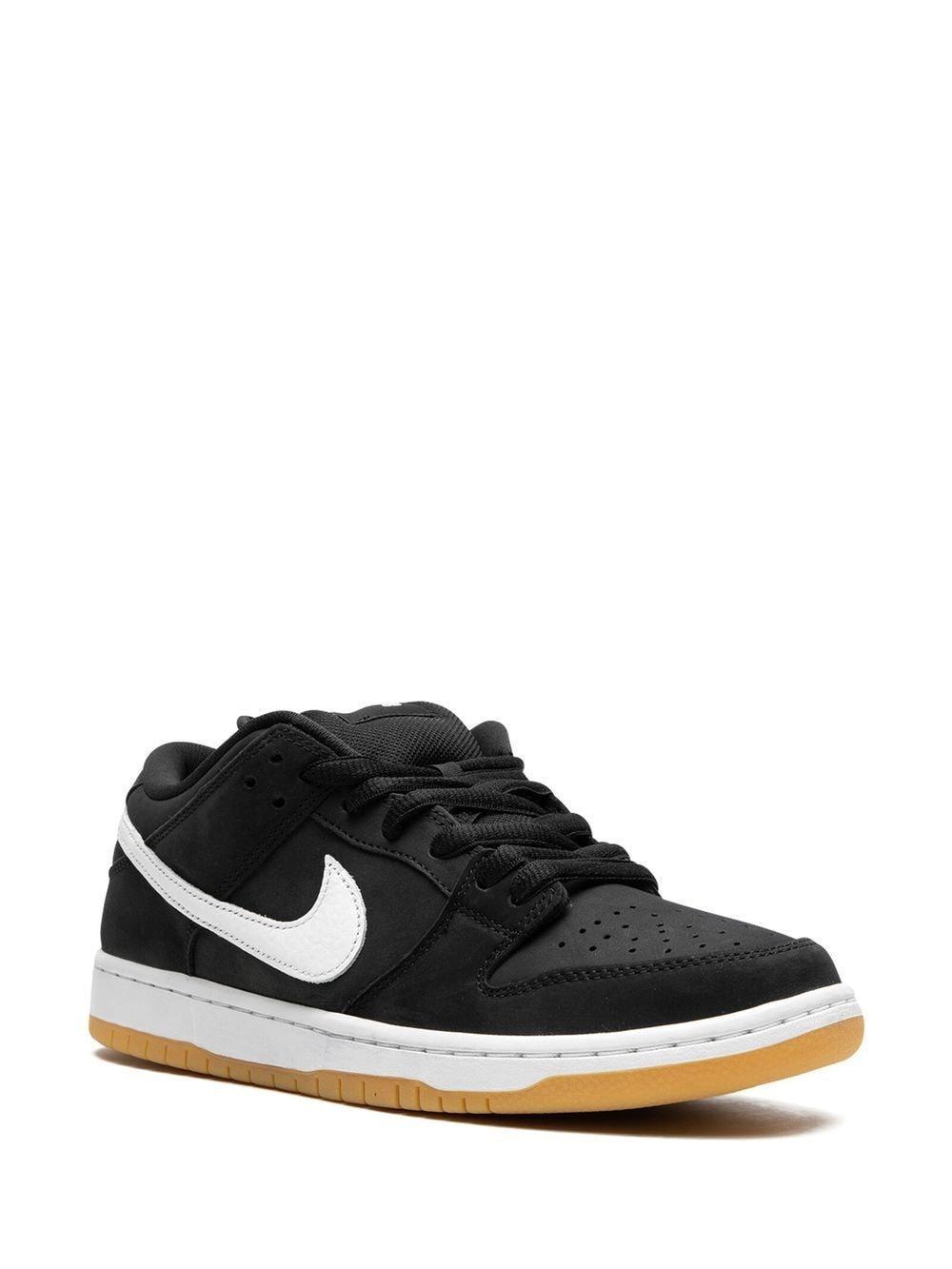 Sb Dunk Low Pro Sneakers In Black Product Image