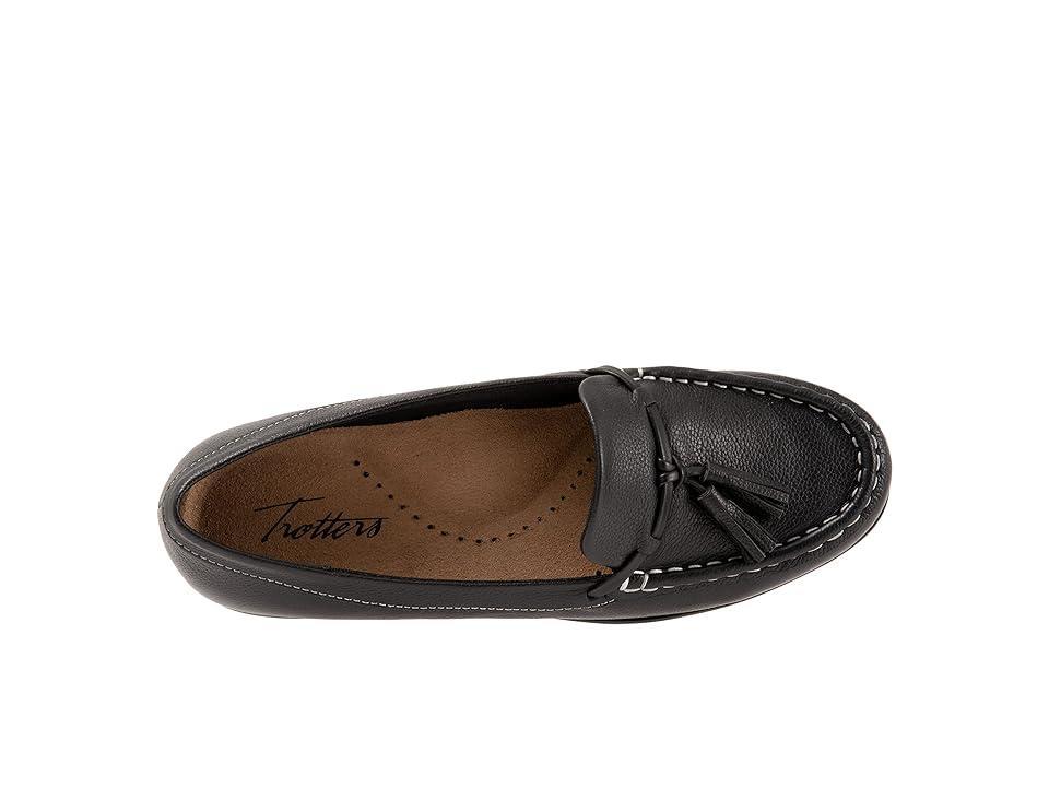 Trotters Dawson Tassel Loafer Product Image