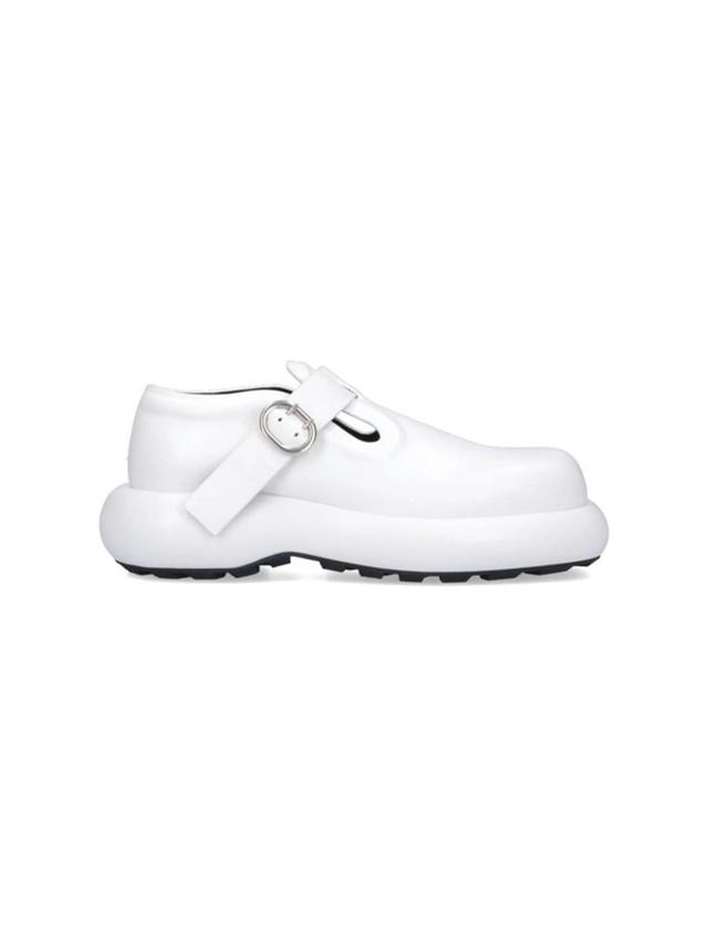 Sneakers In White Product Image