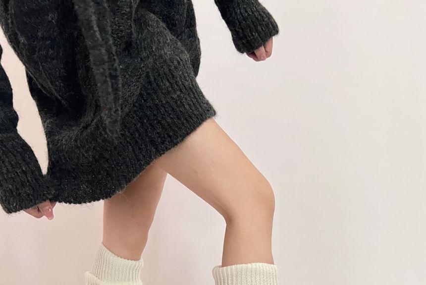 Fluffy Panel Ribbed Knit Leg Warmers Product Image