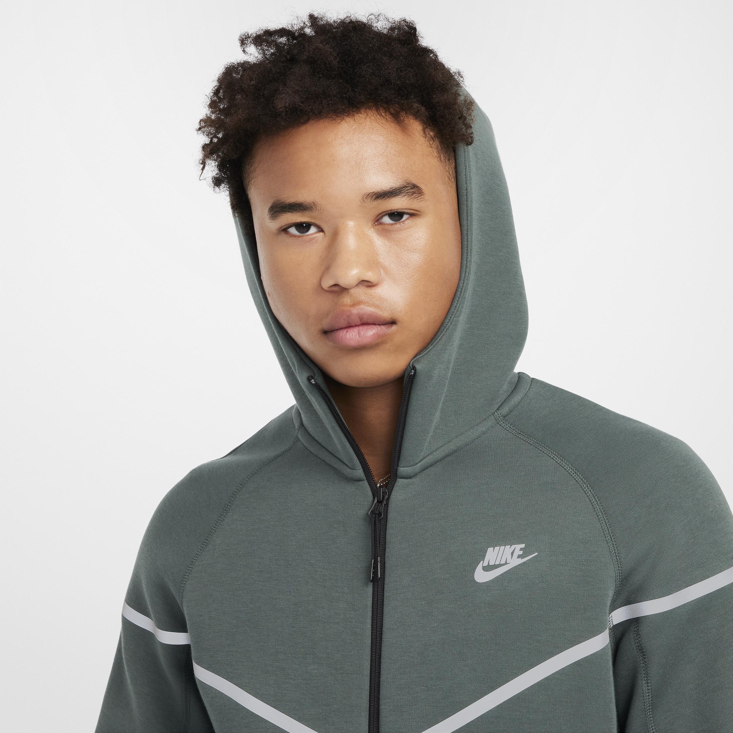 Nike Mens Tech Windrunner Reflective Details Fleece Full-Zip Jacket Product Image