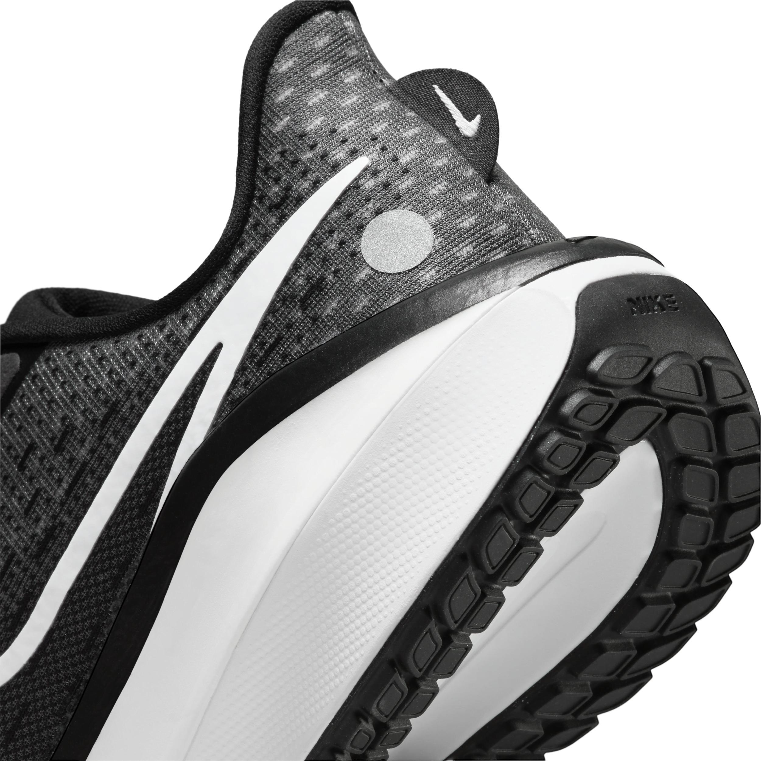 Nike Men's Vomero 17 Road Running Shoes Product Image