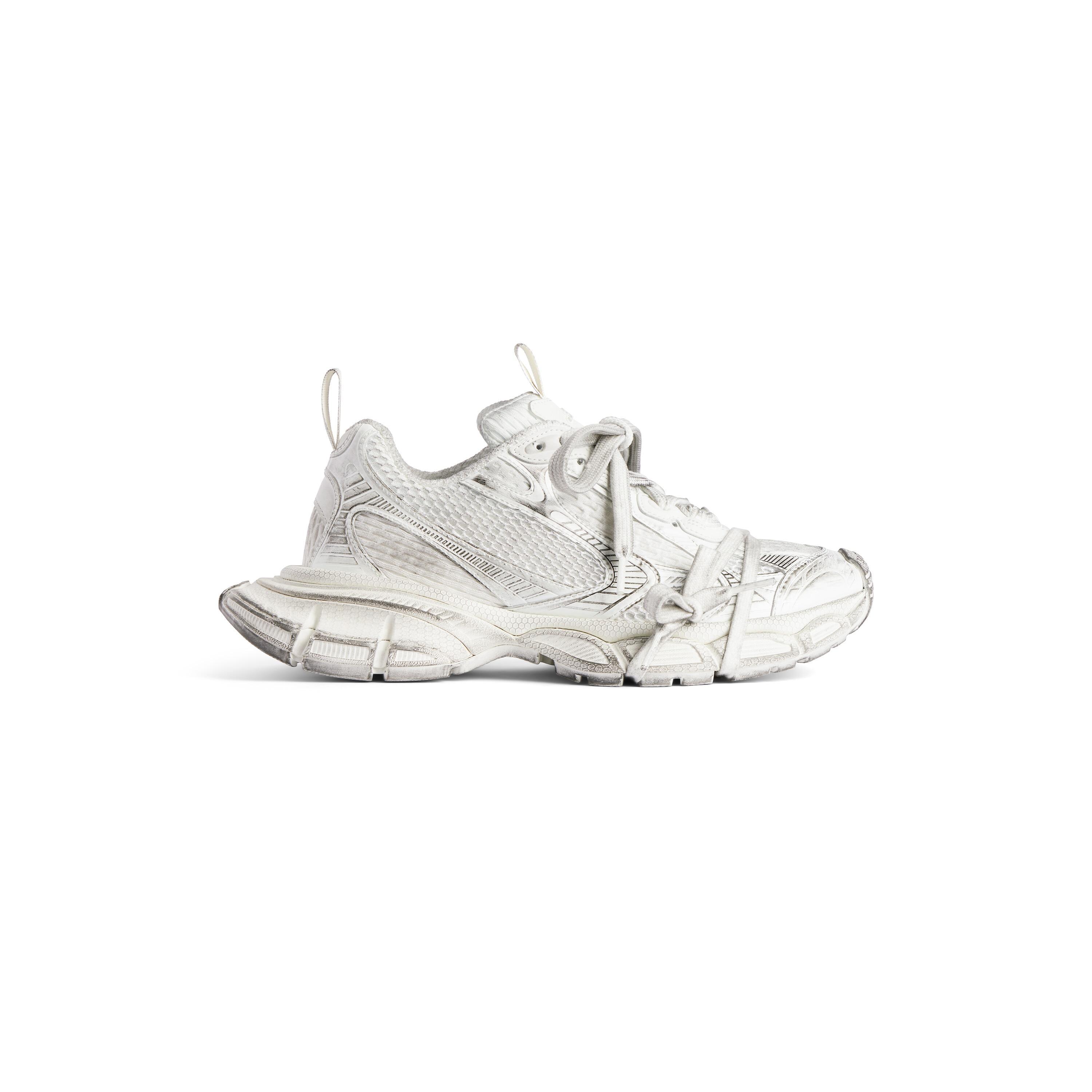 Women's 3xl Sneaker in White Product Image