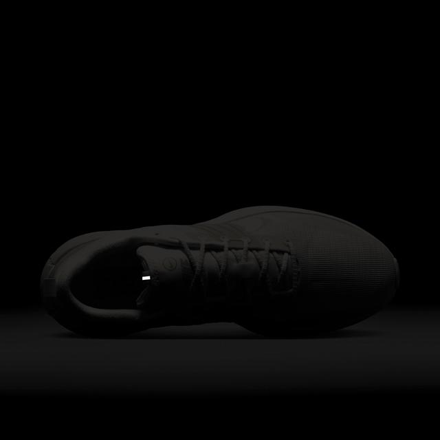 Nike Men's Lunar Roam Shoes Product Image