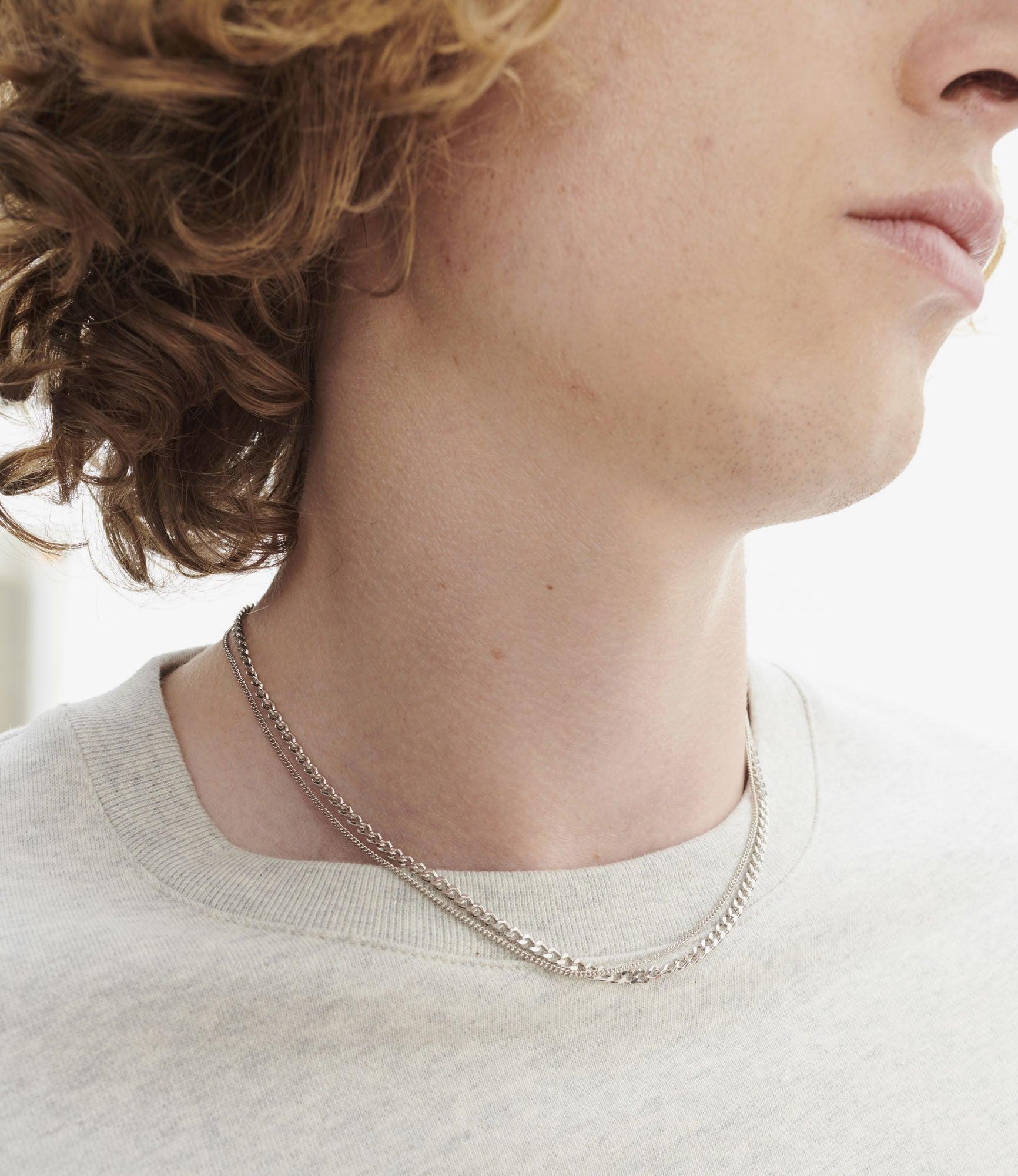 Minimalist necklace Male Product Image