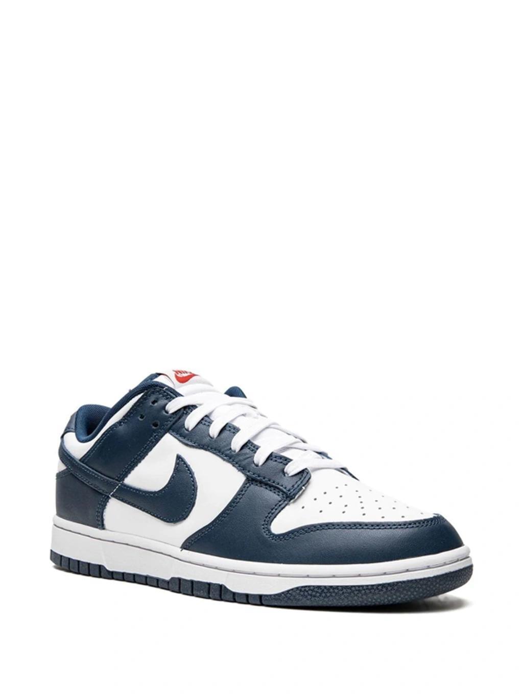 Dunk Low Retro Sneakers In White Product Image