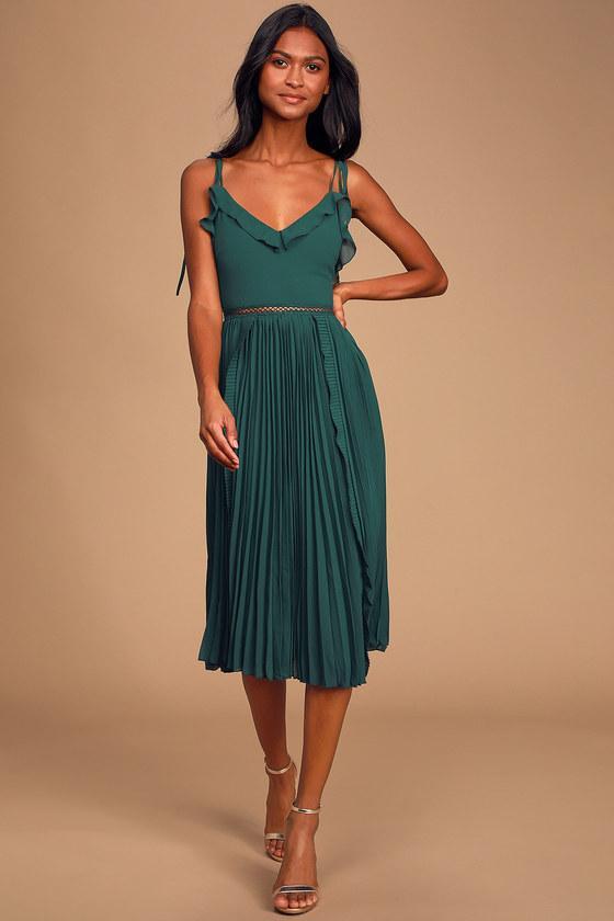 Never a Dull Moment Emerald Green Tie-Strap Pleated Midi Dress Product Image