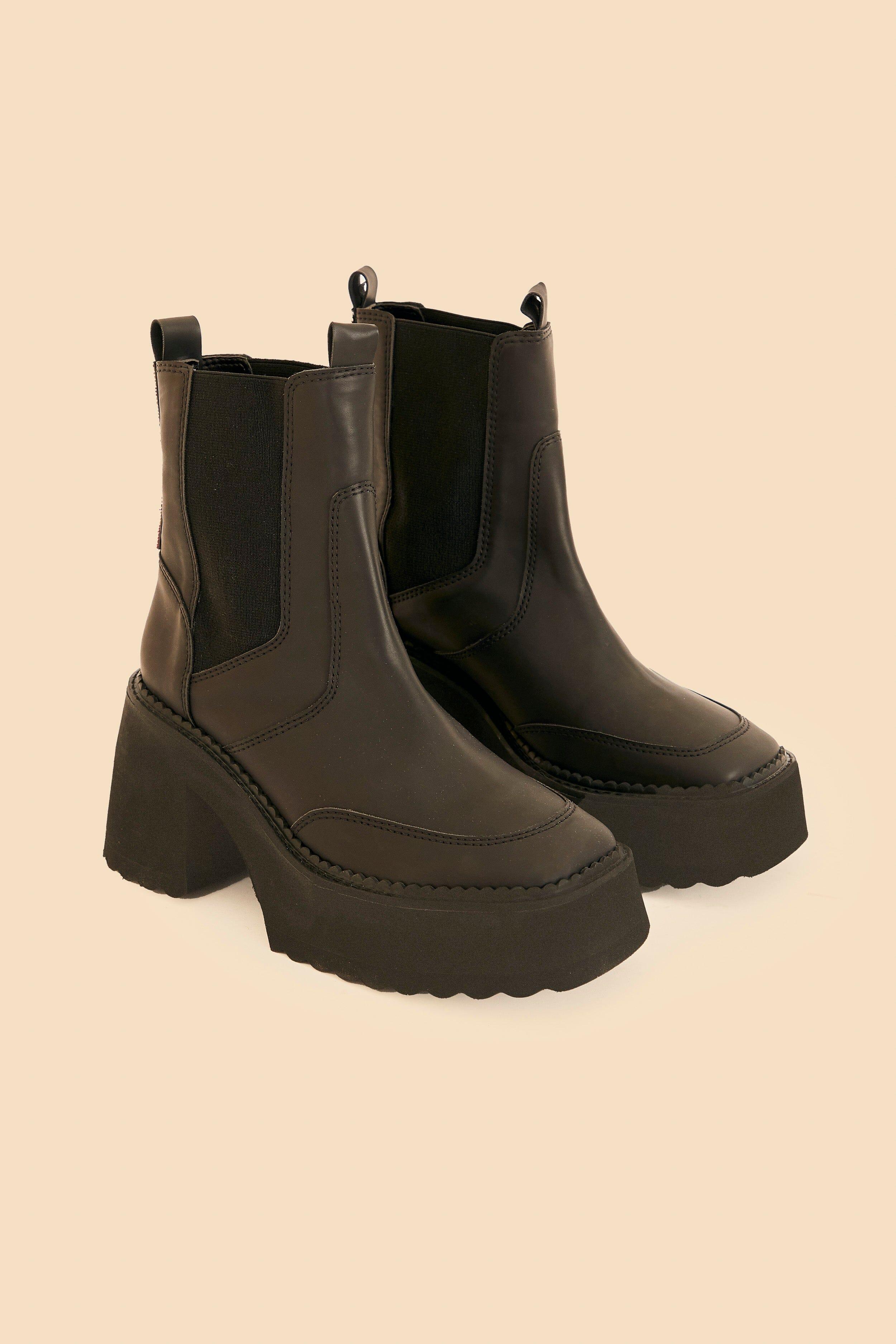 Black Block Heel Chelsea Boot, BLACK / 8 Product Image