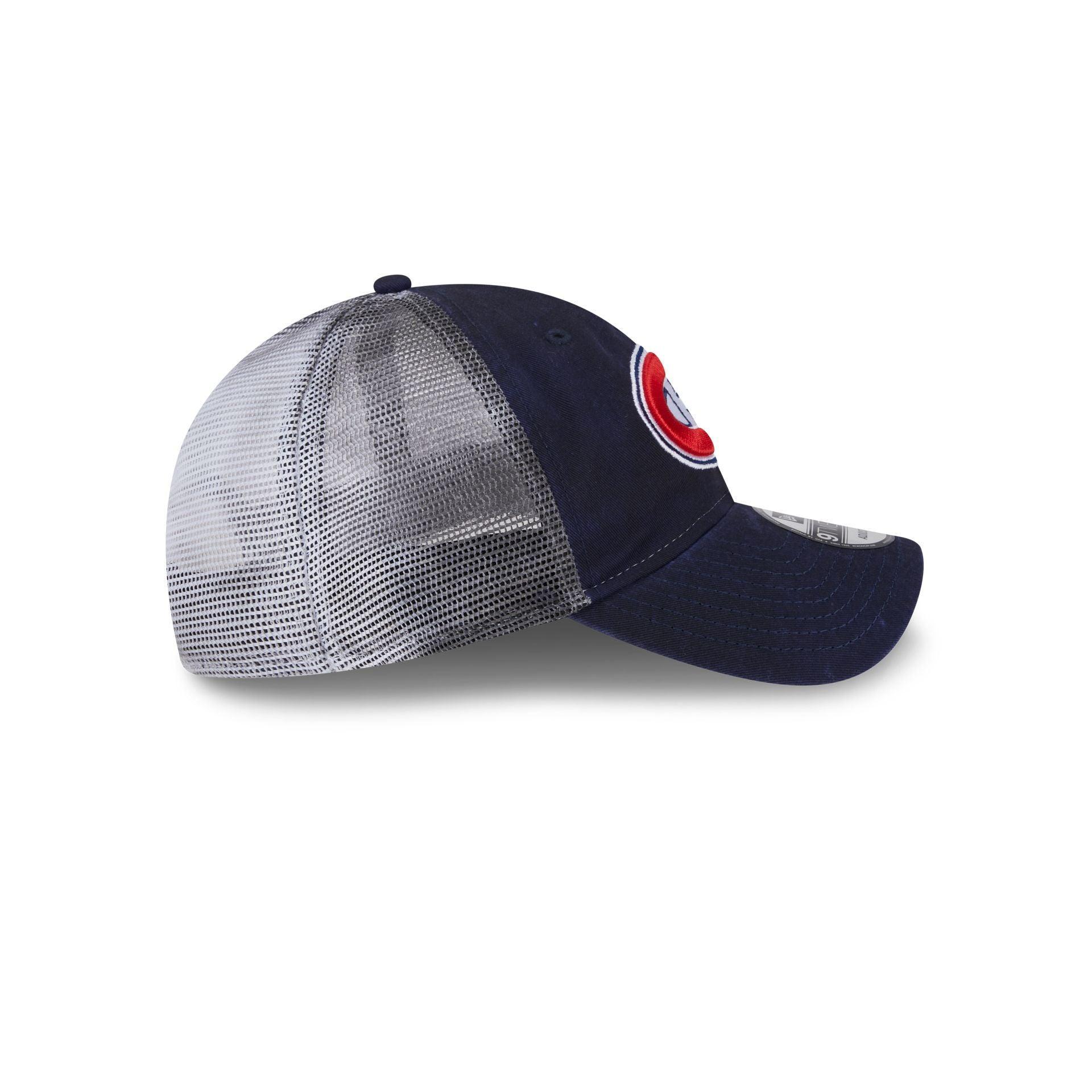 Montreal Canadiens Slick 9TWENTY Trucker Hat Male Product Image