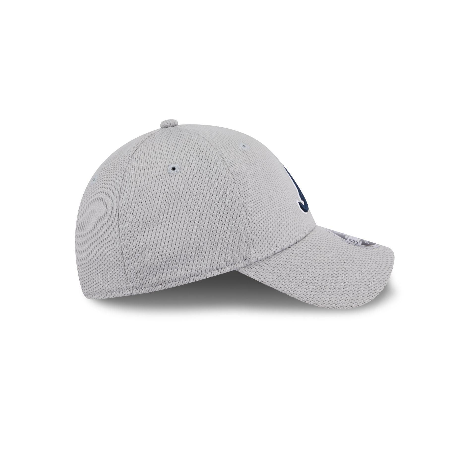 Atlanta Braves Gray 9FORTY Stretch-Snap Hat Male Product Image