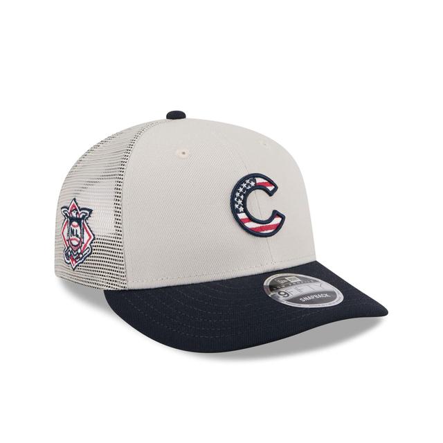 Chicago Cubs Independence Day 2024 Low Profile 9FIFTY Trucker Hat Male Product Image