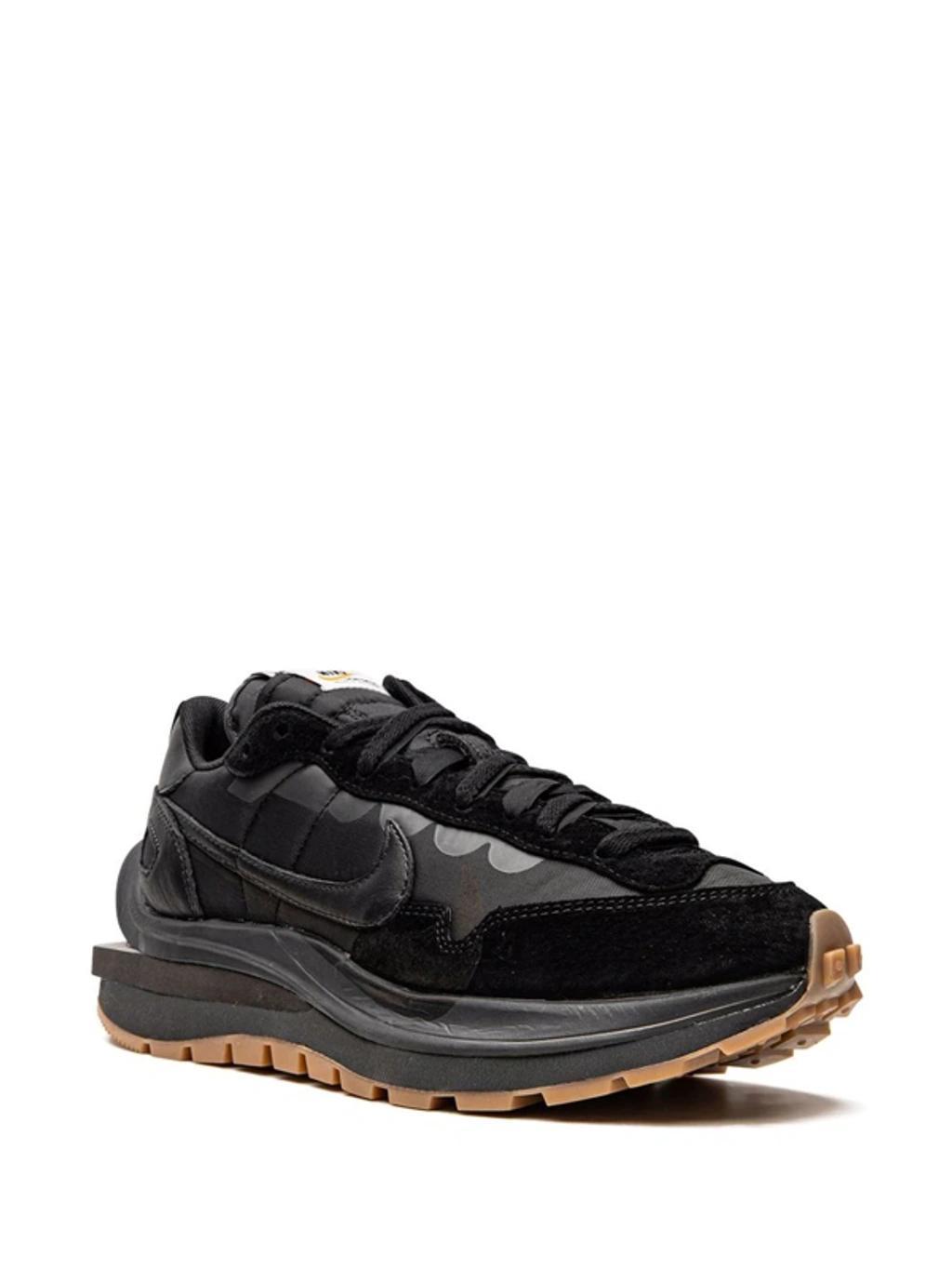 X Sacai Vaporwaffle Low-top Sneakers In Black Product Image