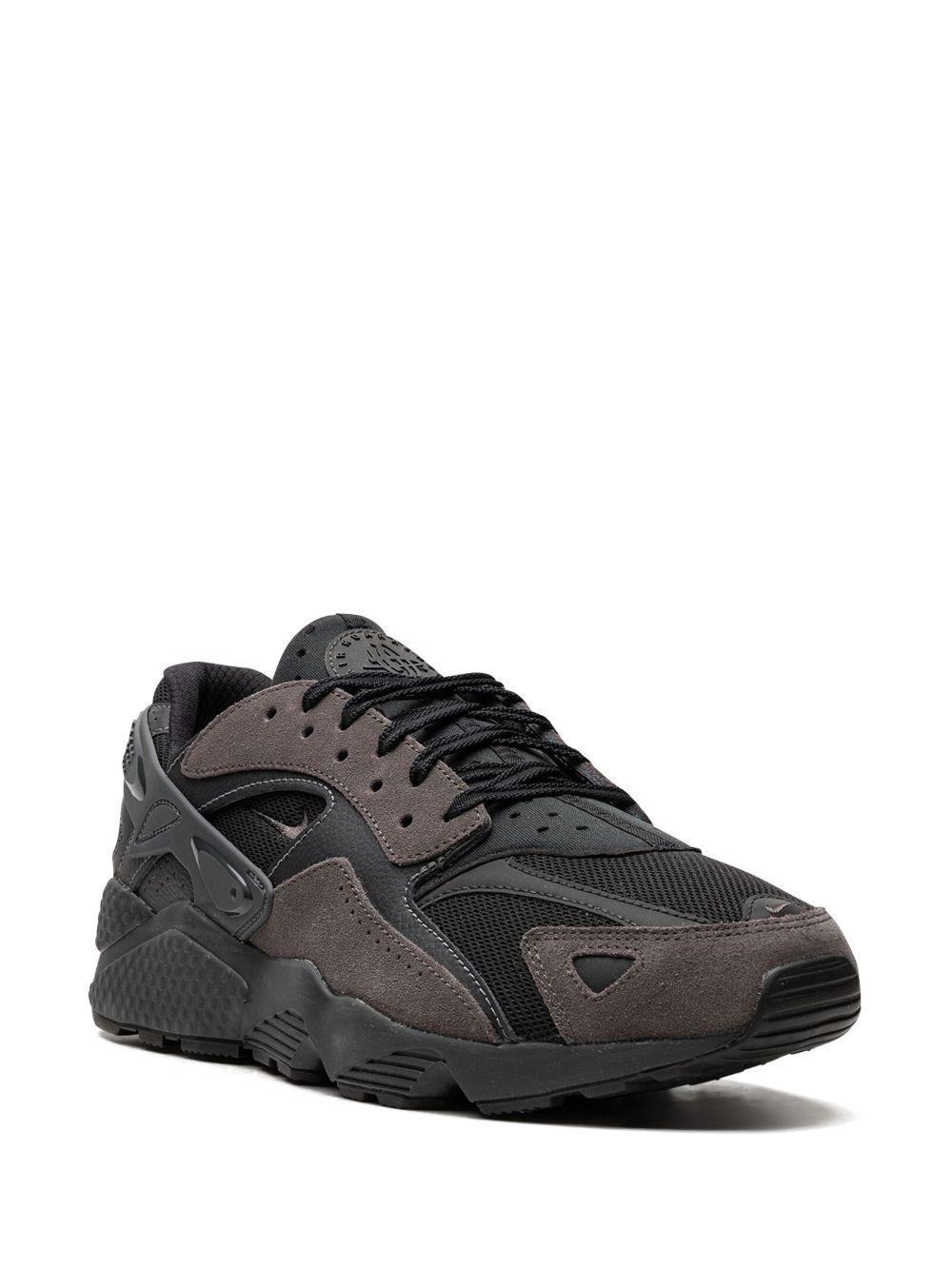 NIKE Air Huarache Runner Men's Low Shoe Black/medium Ash/anthracite Product Image