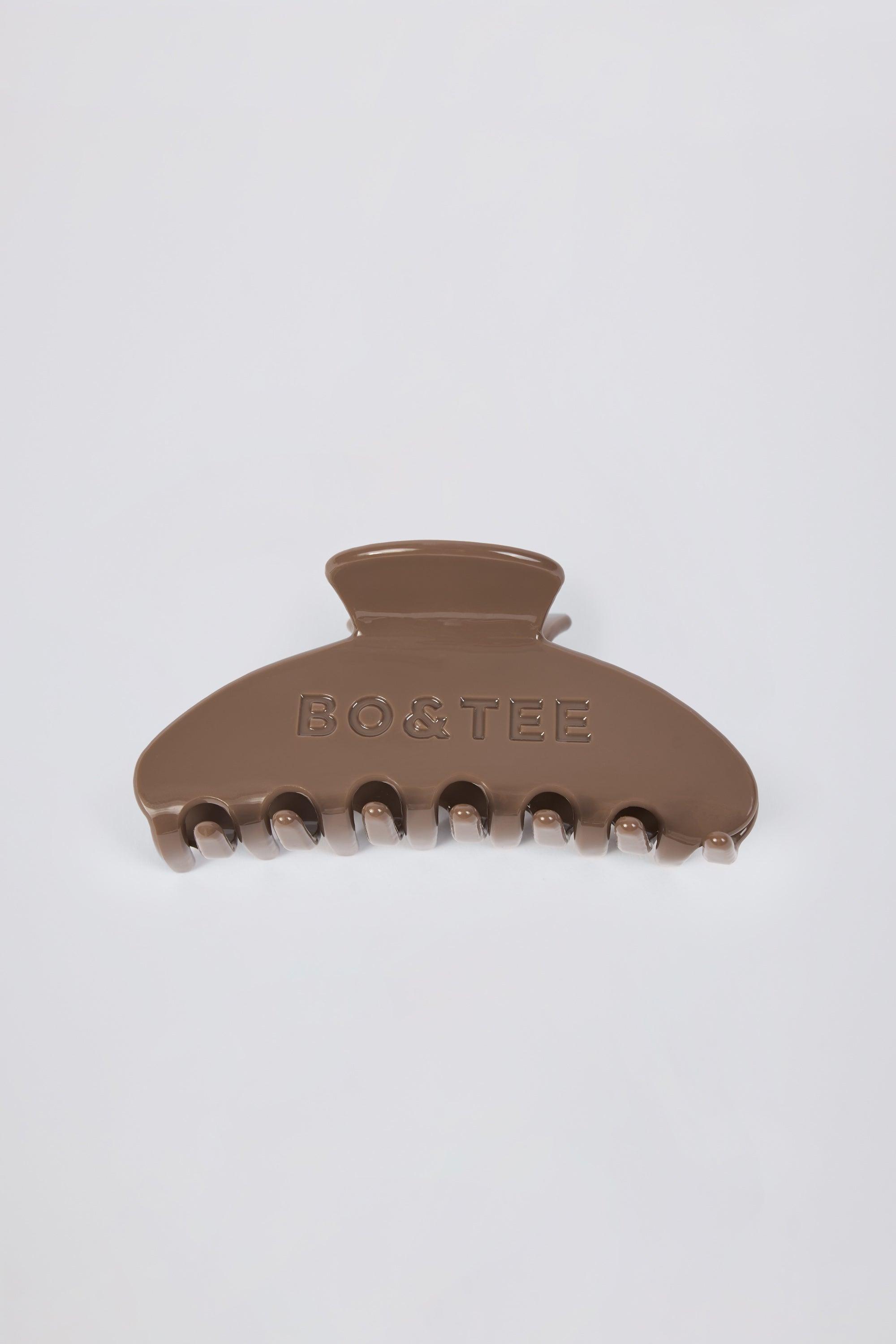 Medium Claw Clip in Taupe Brown Product Image