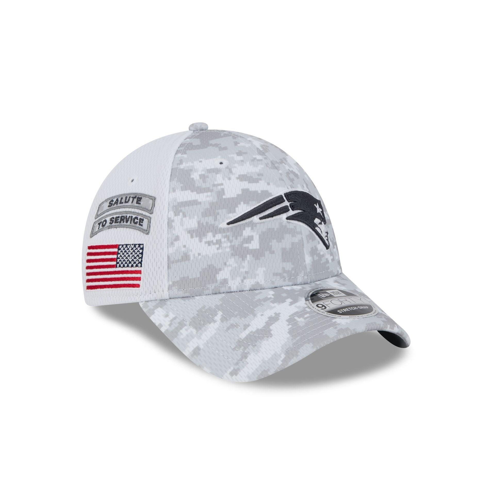 New England Patriots 2024 Salute to Service 9FORTY Stretch-Snap Hat Male Product Image