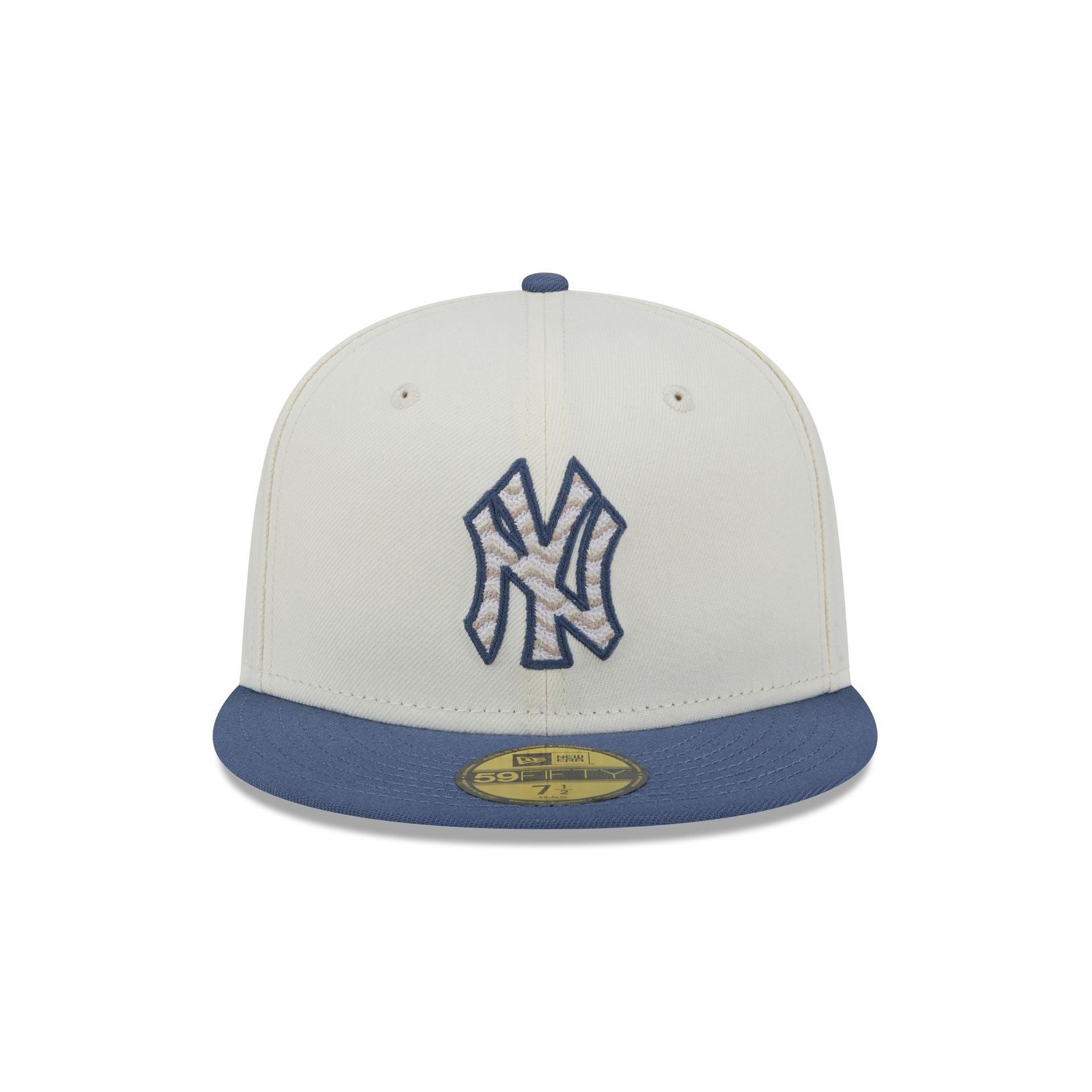 New York Yankees Wavy Chainstitch 59FIFTY Fitted Hat Male Product Image