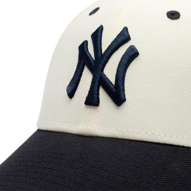 9FORTY WOOL VISOR NEW YORK YANKEES ADJUSTABLE CAP Male Product Image