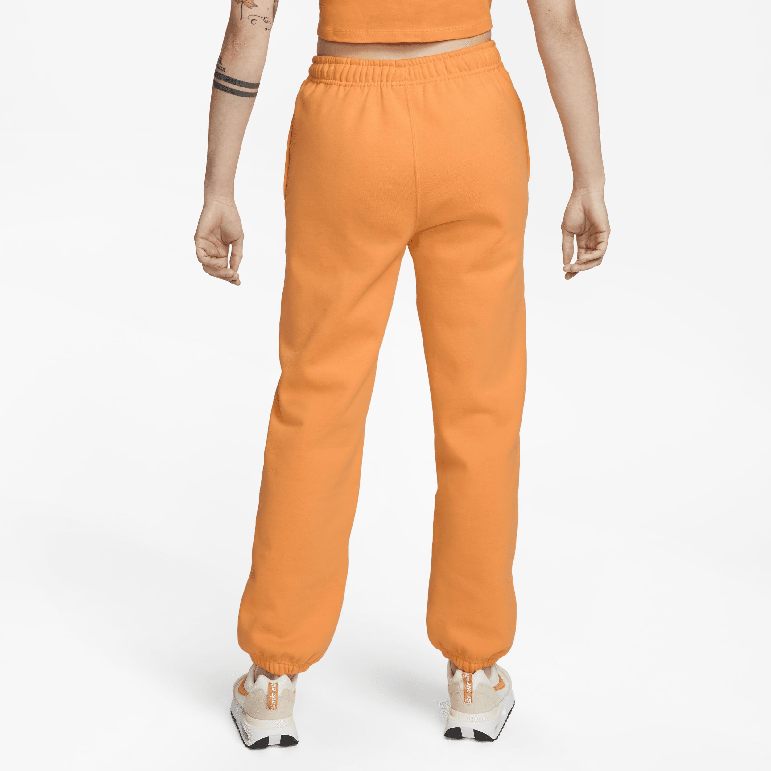 Nike Women's Solo Swoosh Fleece Pants Product Image