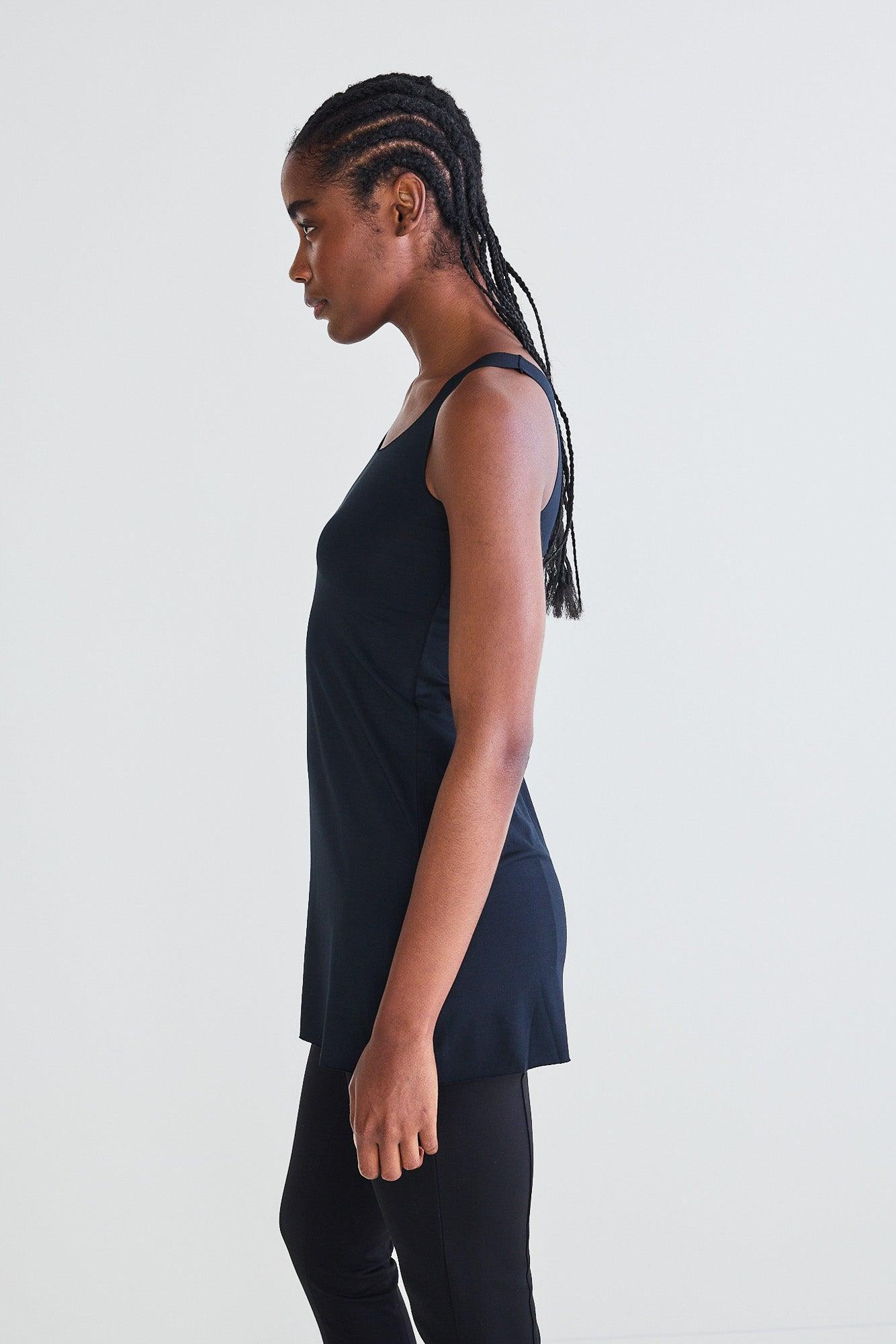 The Essential Long Seamless Cami Product Image