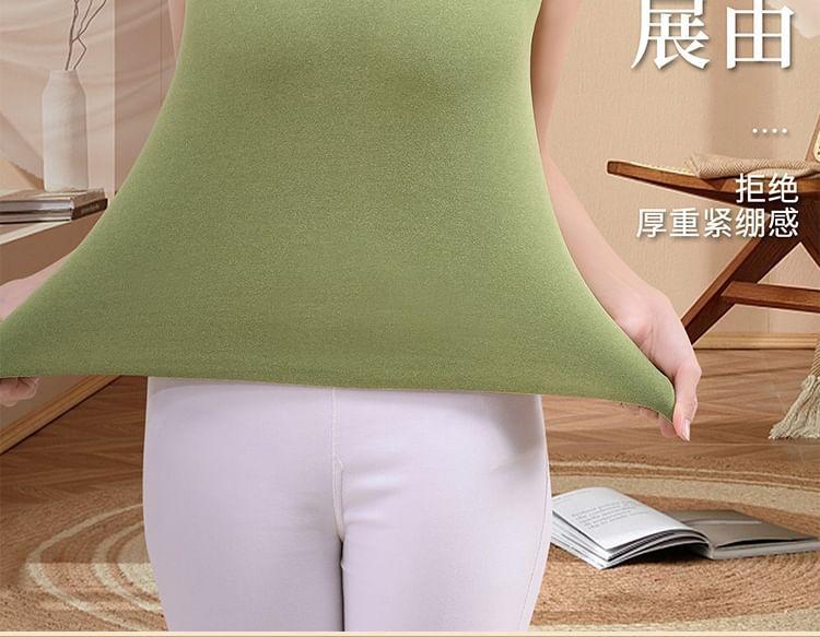 Scoop Neck Plain Seamless Tank Top product image