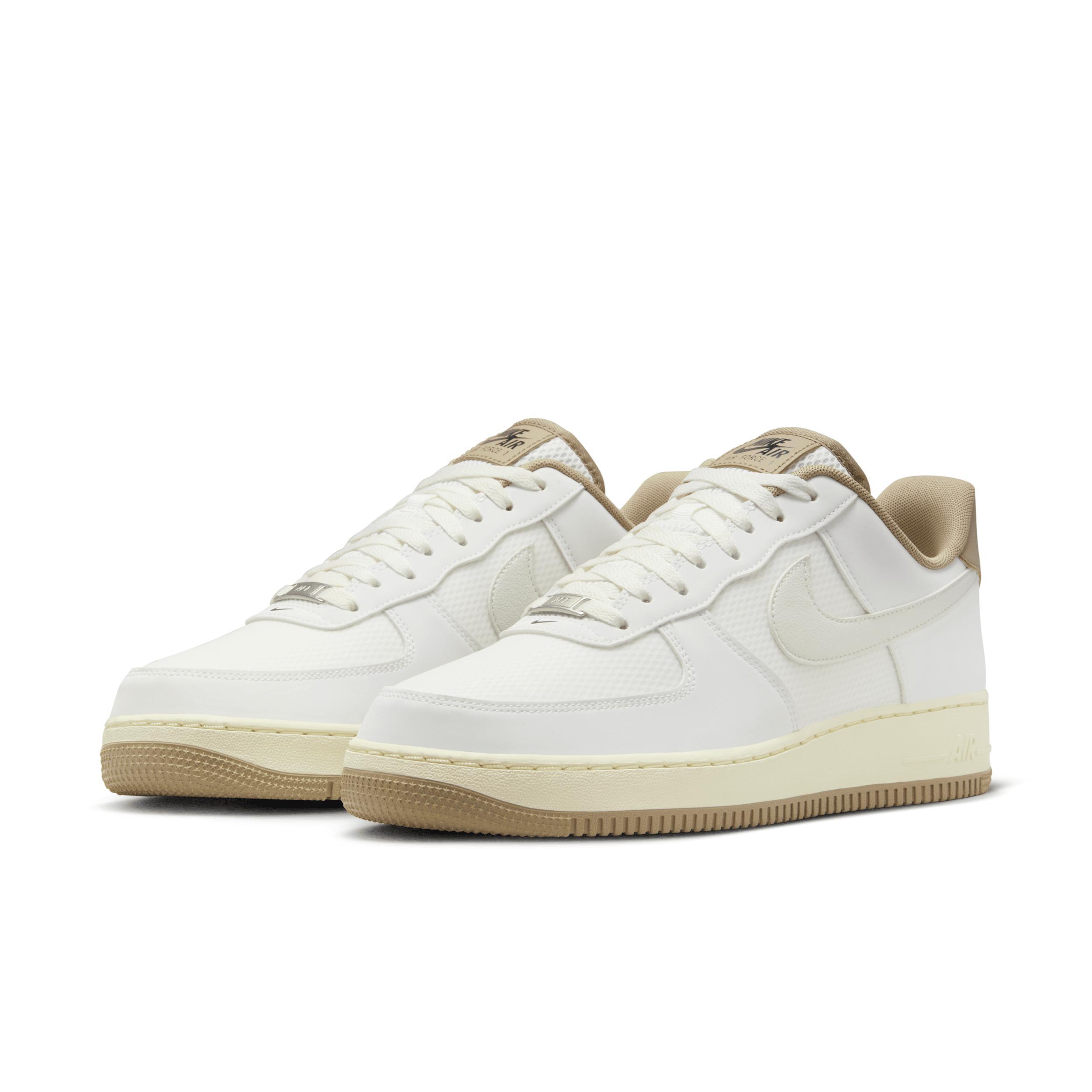 Nike Men's Air Force 1 '07 LV8 Winterized Shoes Product Image