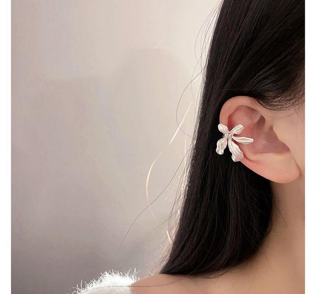 Floral Alloy Earring Product Image