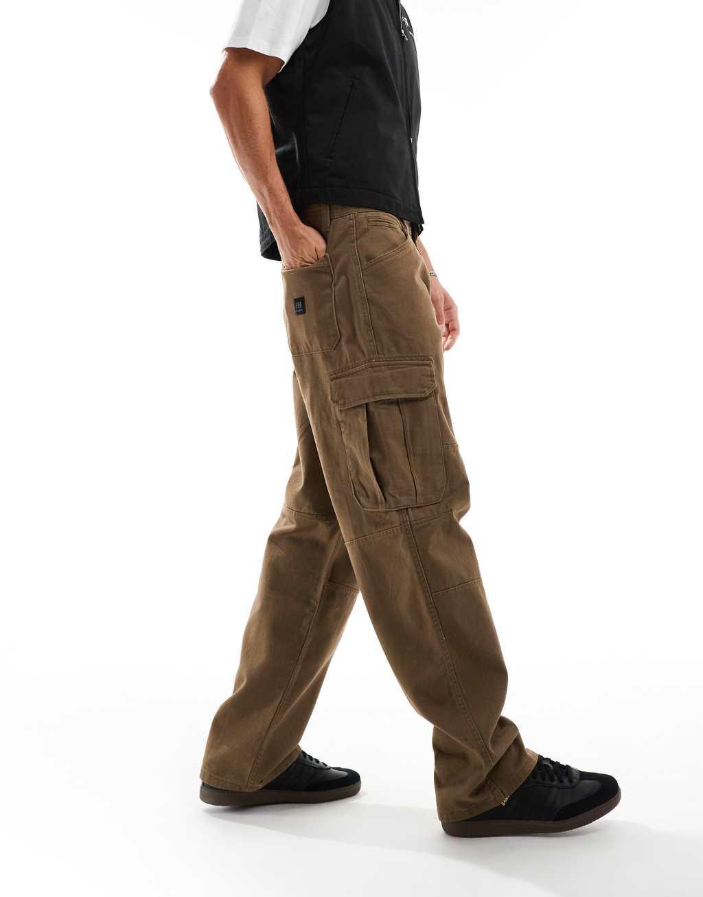 Pull&Bear straight leg cargo pants in brown Product Image