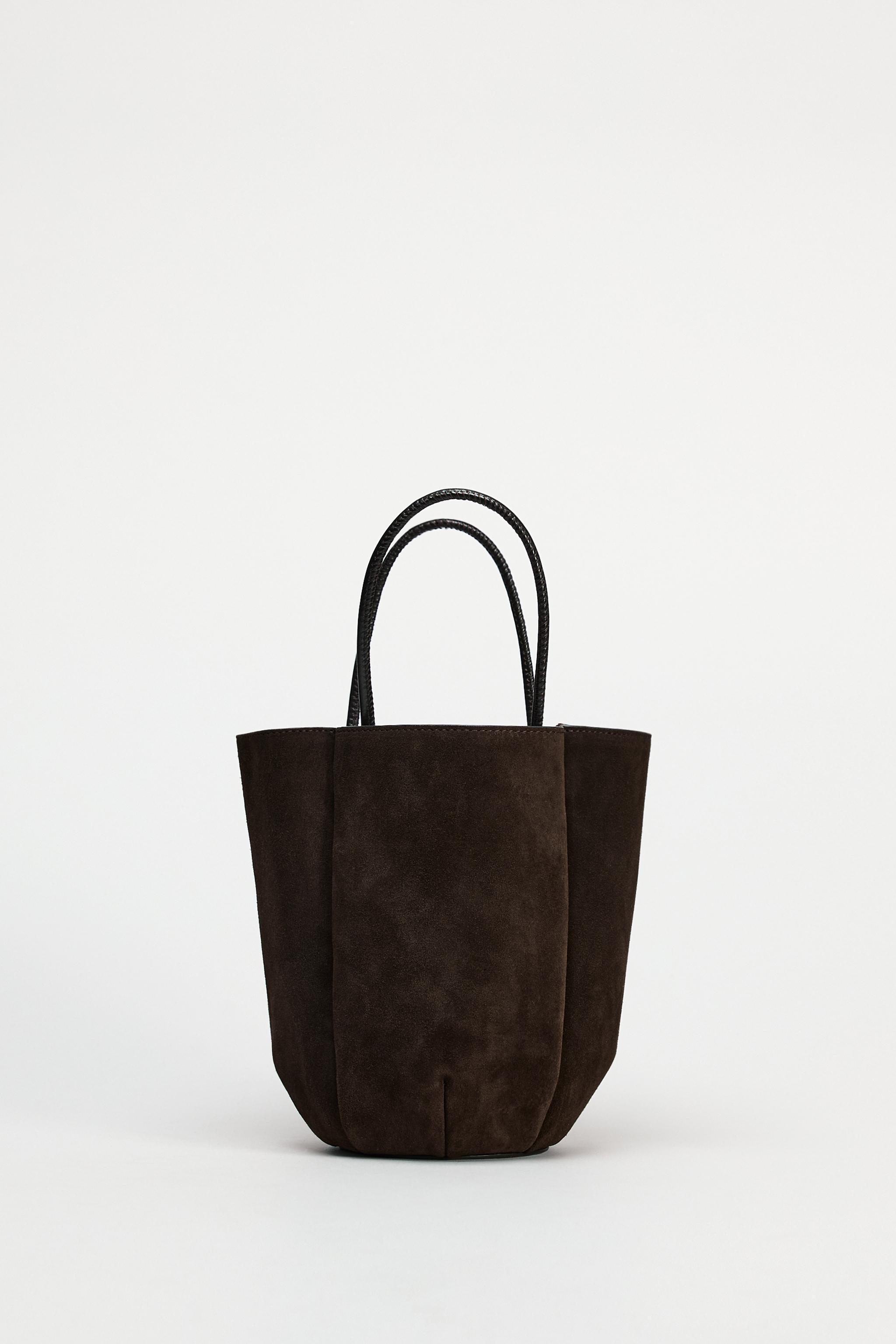 MINI LEATHER BUCKET BAG product image