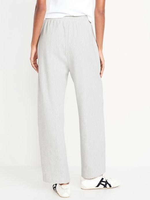 Extra High-Waisted SoComfy Seamed Barrel-Leg Sweatpants Product Image