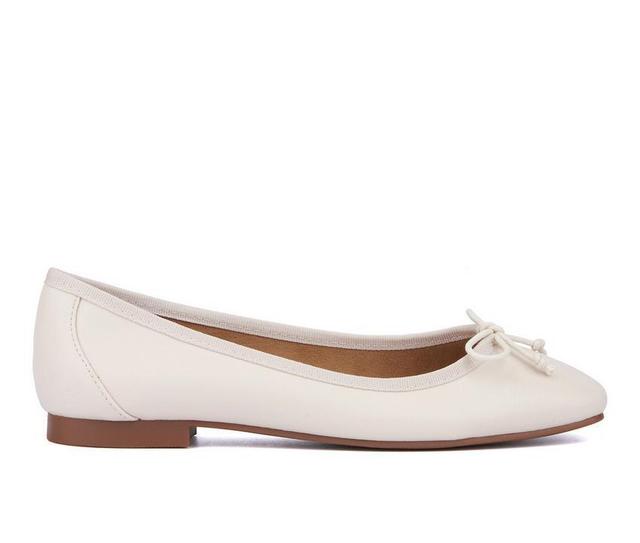 Women's New York and Company Paulina Flats Product Image