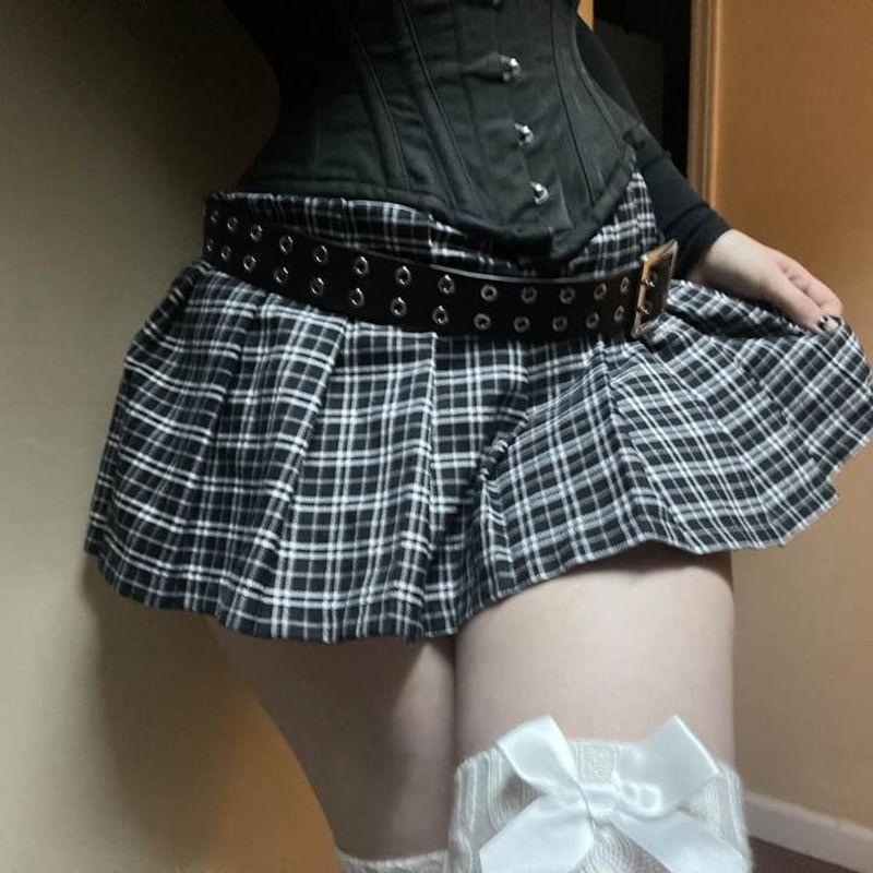 Low Waist Plaid Mini Pleated Skirt Product Image