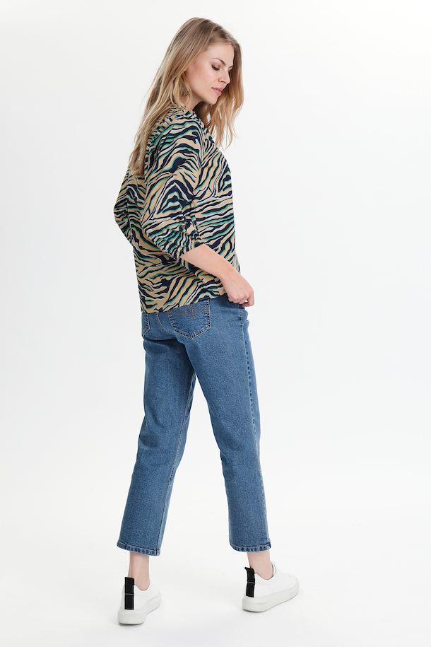 CUrusha Long sleeved shirt Product Image