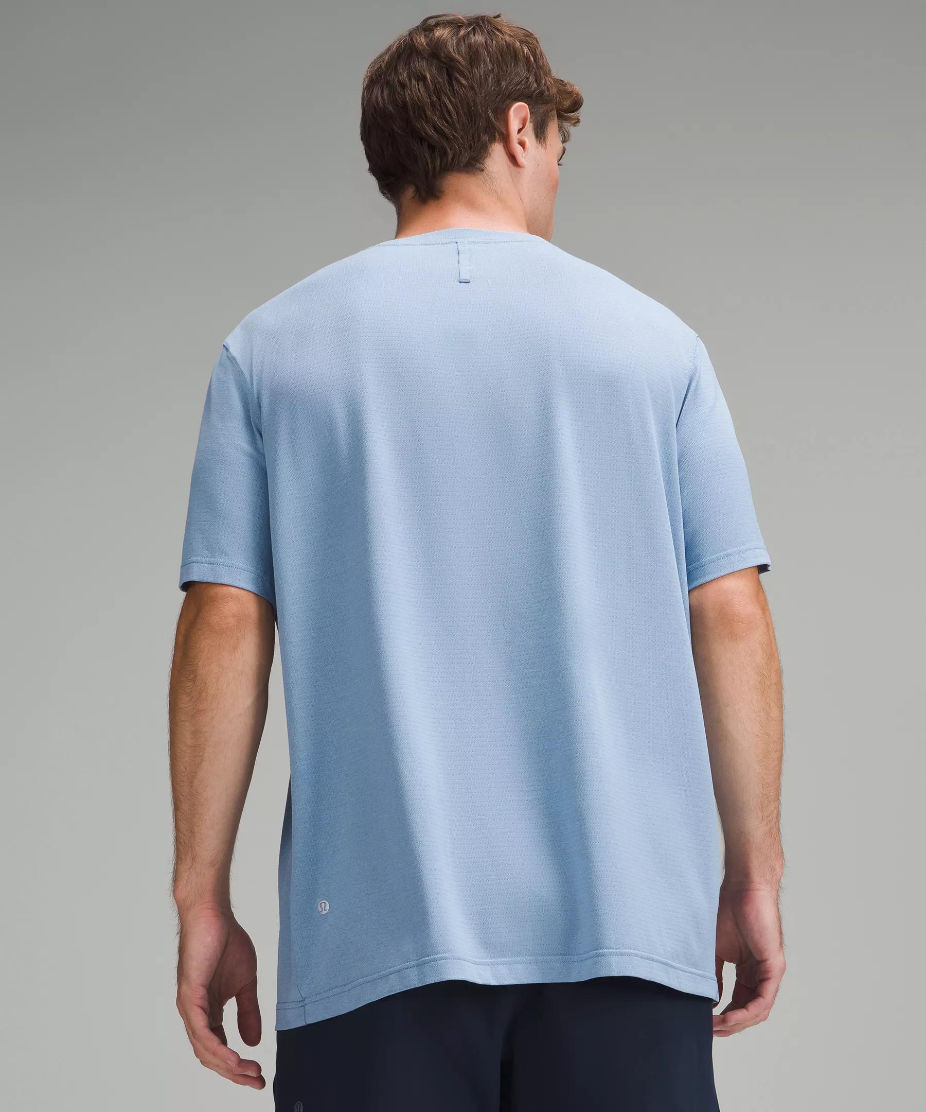 License to Train Relaxed-Fit Short-Sleeve Shirt Product Image