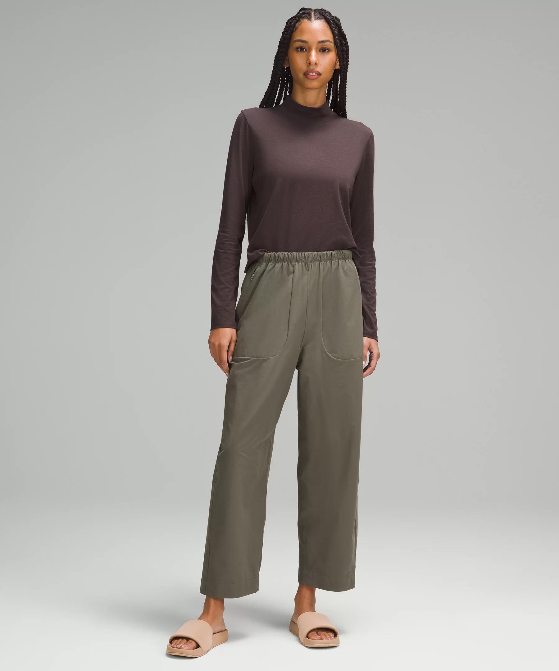 Lightweight Mid-Rise Barrel-Leg Cropped Pant Product Image