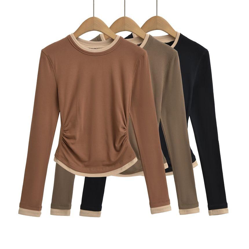 Long-Sleeve Crew Neck Mock Two-Piece Contrast Trim Ruched Crop Tee Product Image