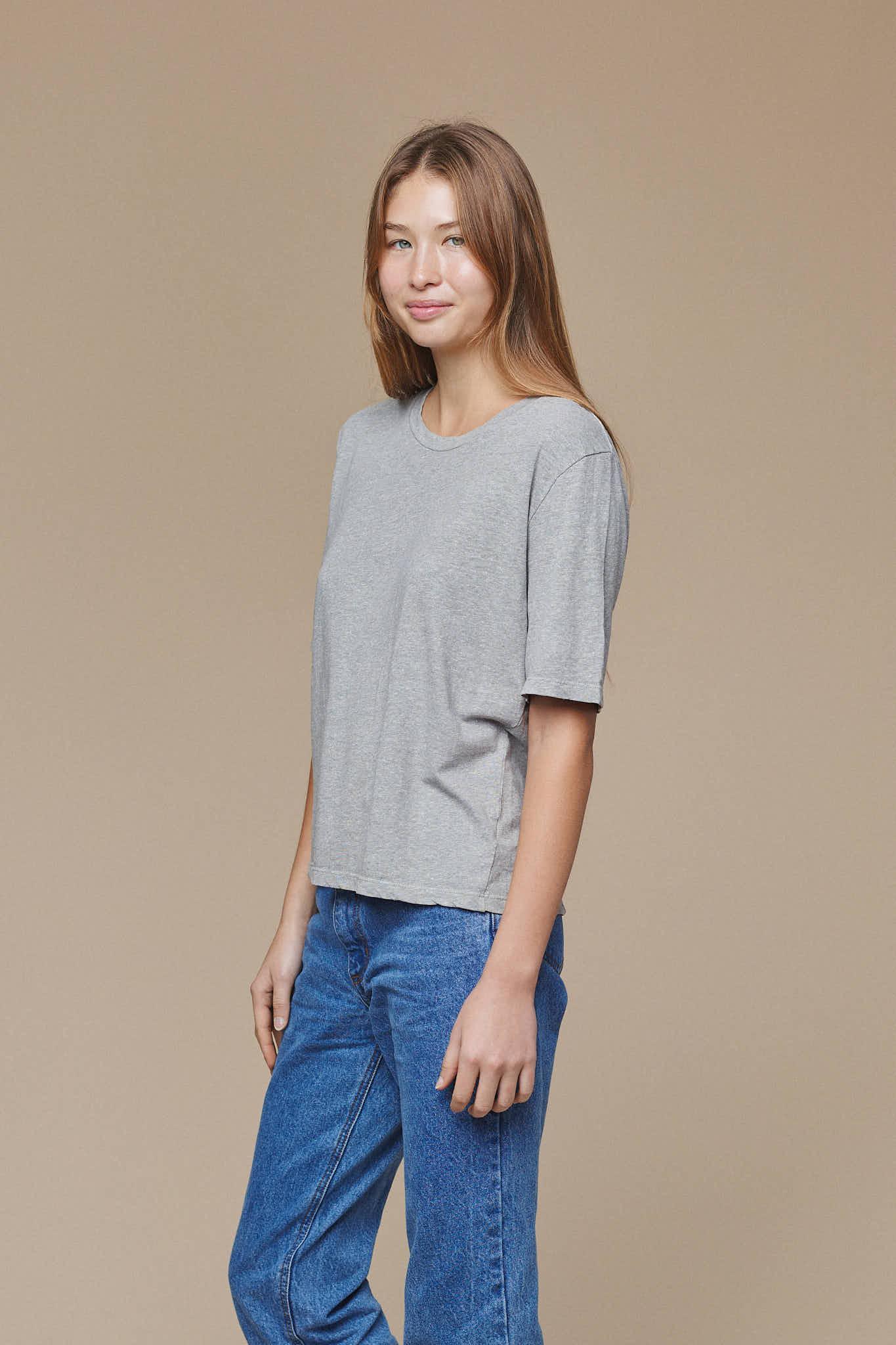 Heathered Silverlake Cropped Tee Female Product Image