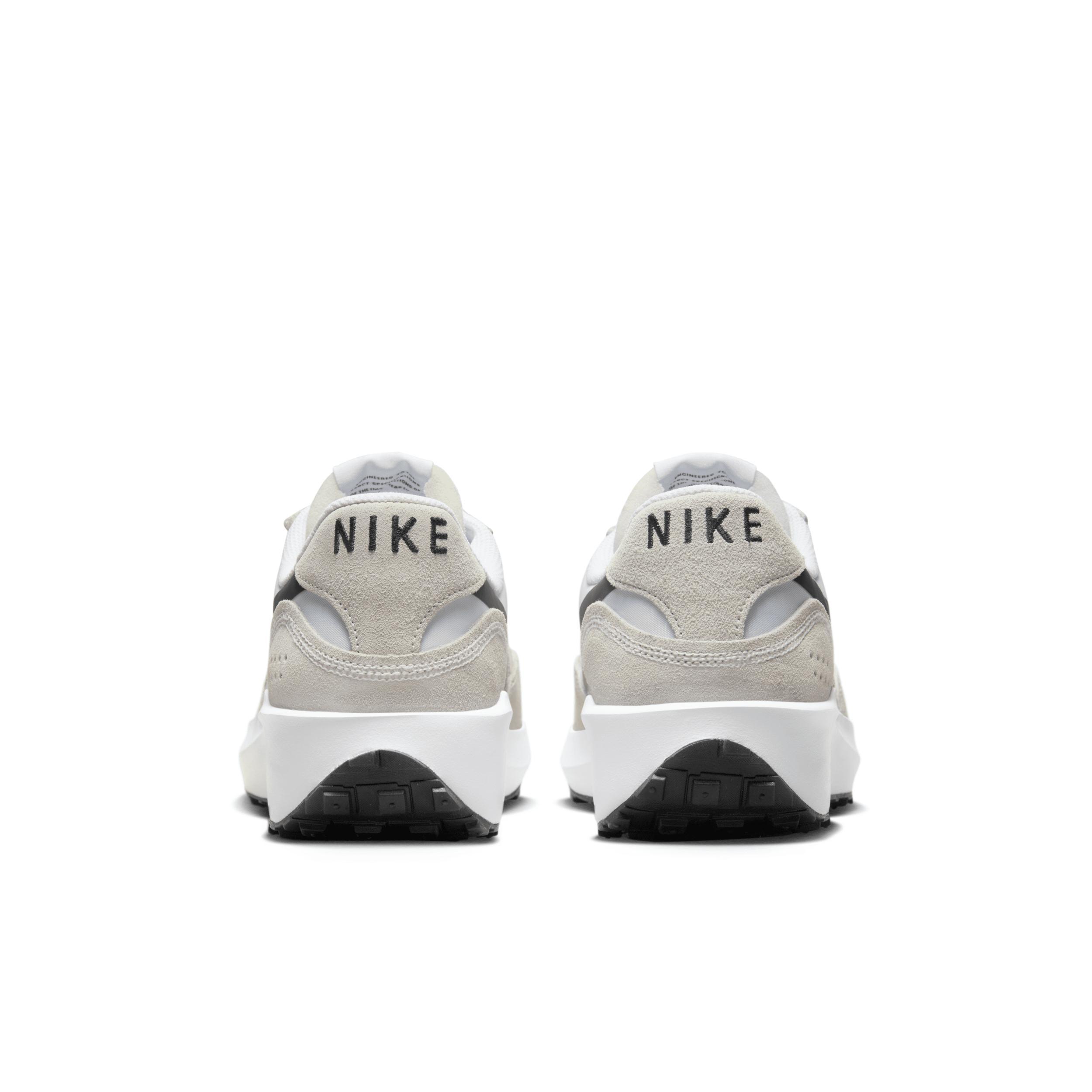 Nike Men's Waffle Nav Shoes Product Image