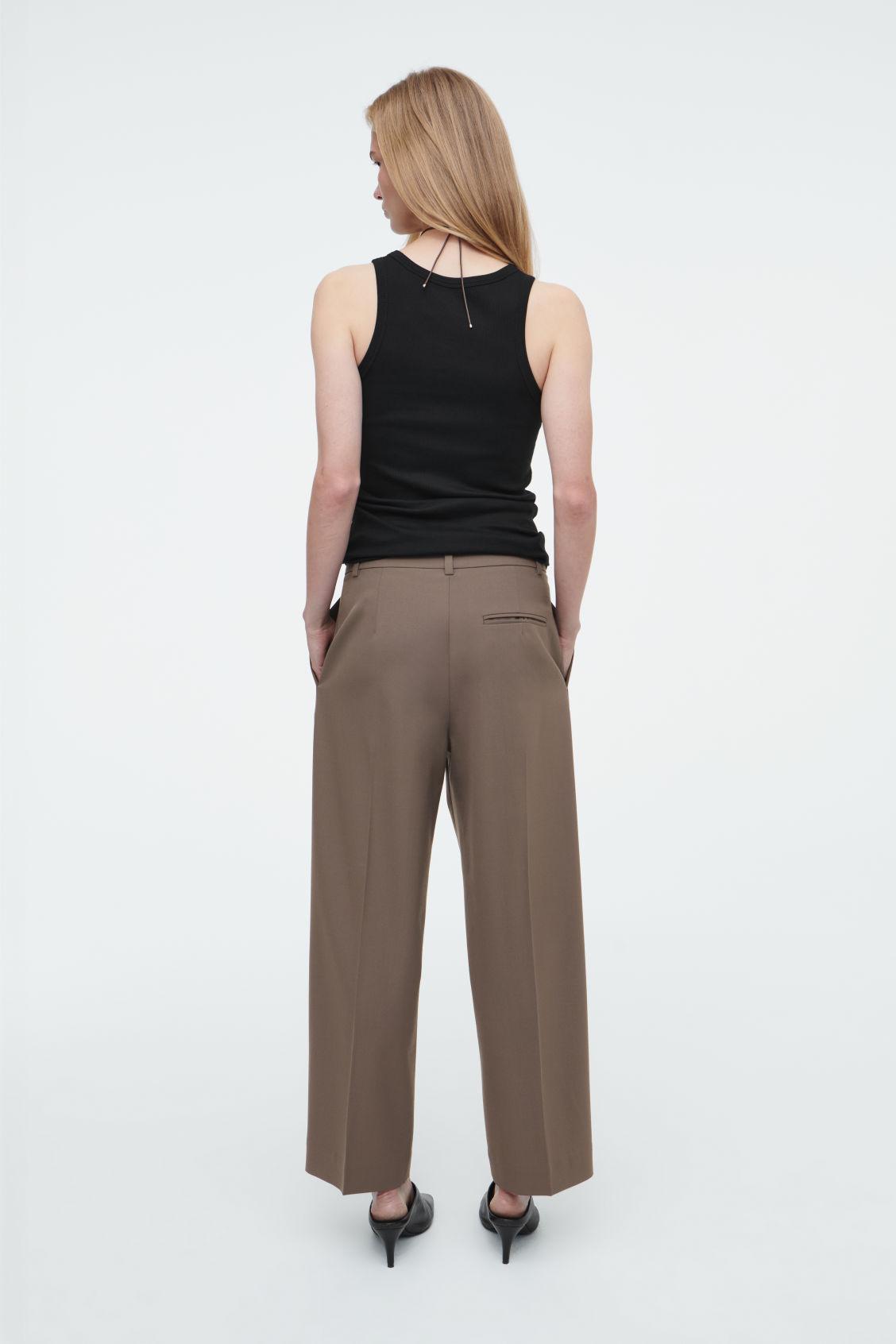 PLEATED BARREL-LEG WOOL-BLEND PANTS Product Image