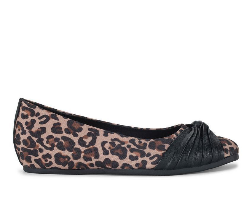 Women's Baretraps Chainey Flats Product Image