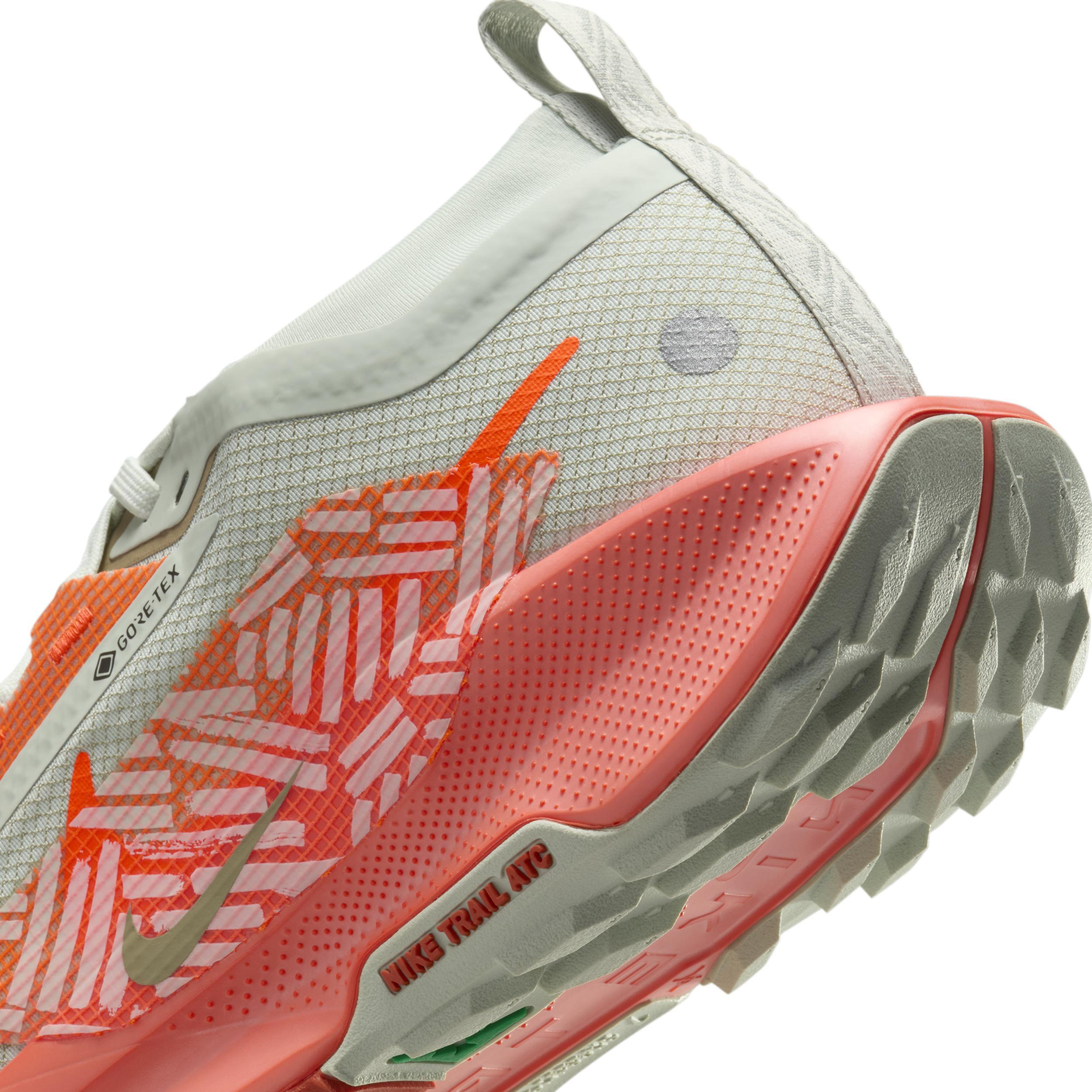 Nike Pegasus Trail 5 GORE-TEX Women's Waterproof Trail Running Shoes Product Image