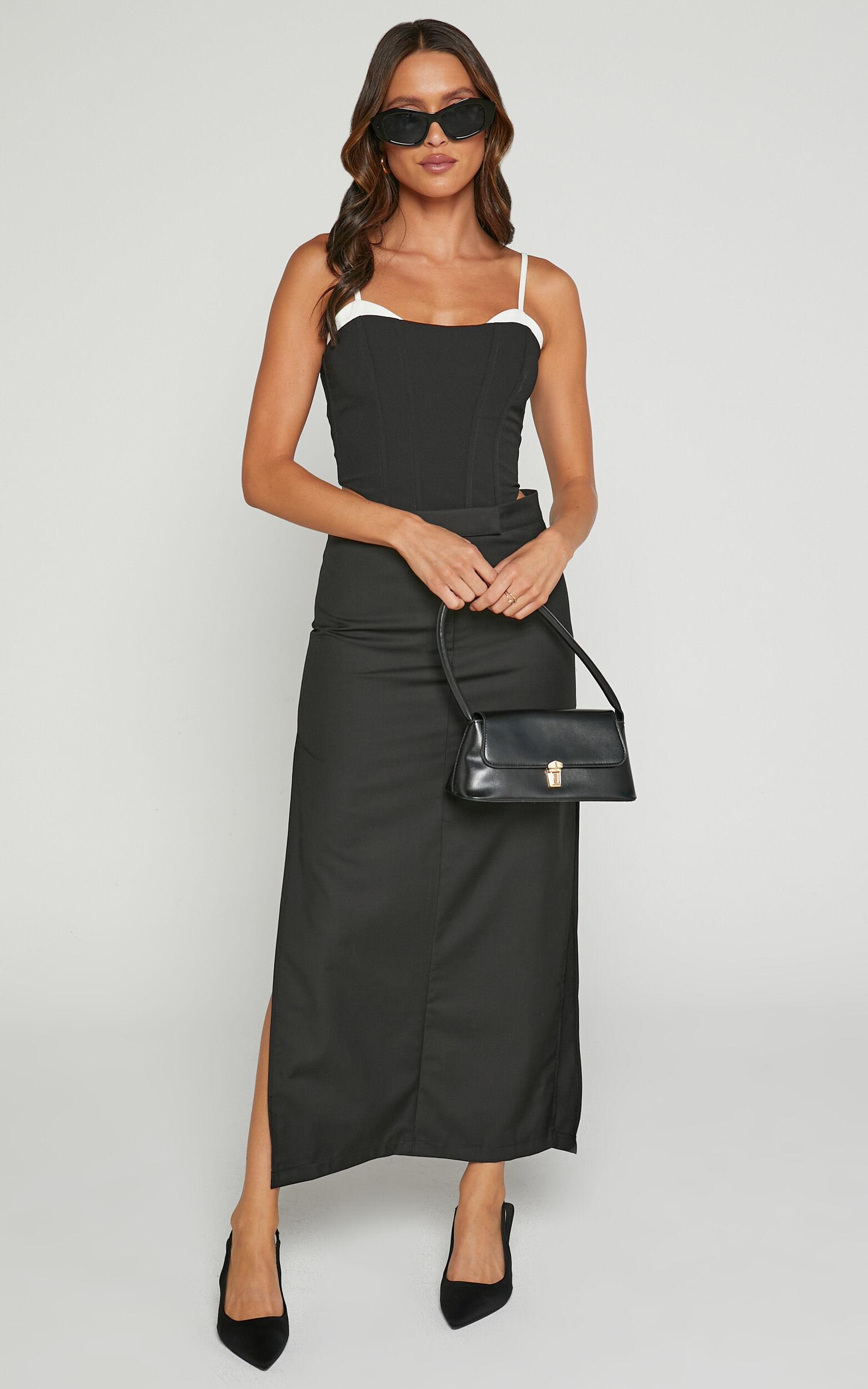 Lioness - Minimalist Midi Skirt in Onyx Product Image